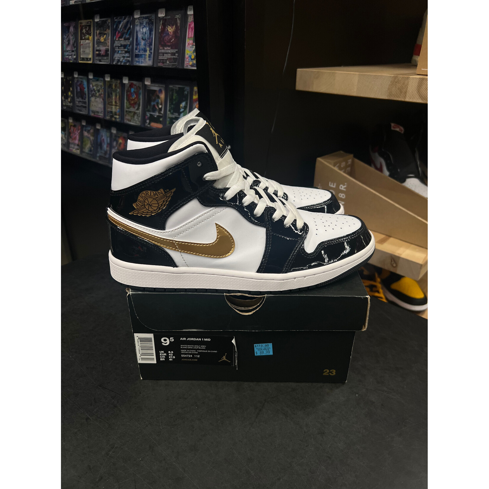 Jordan Jordan 1 Mid Patent Black White Gold Size 9.5, PREOWNED