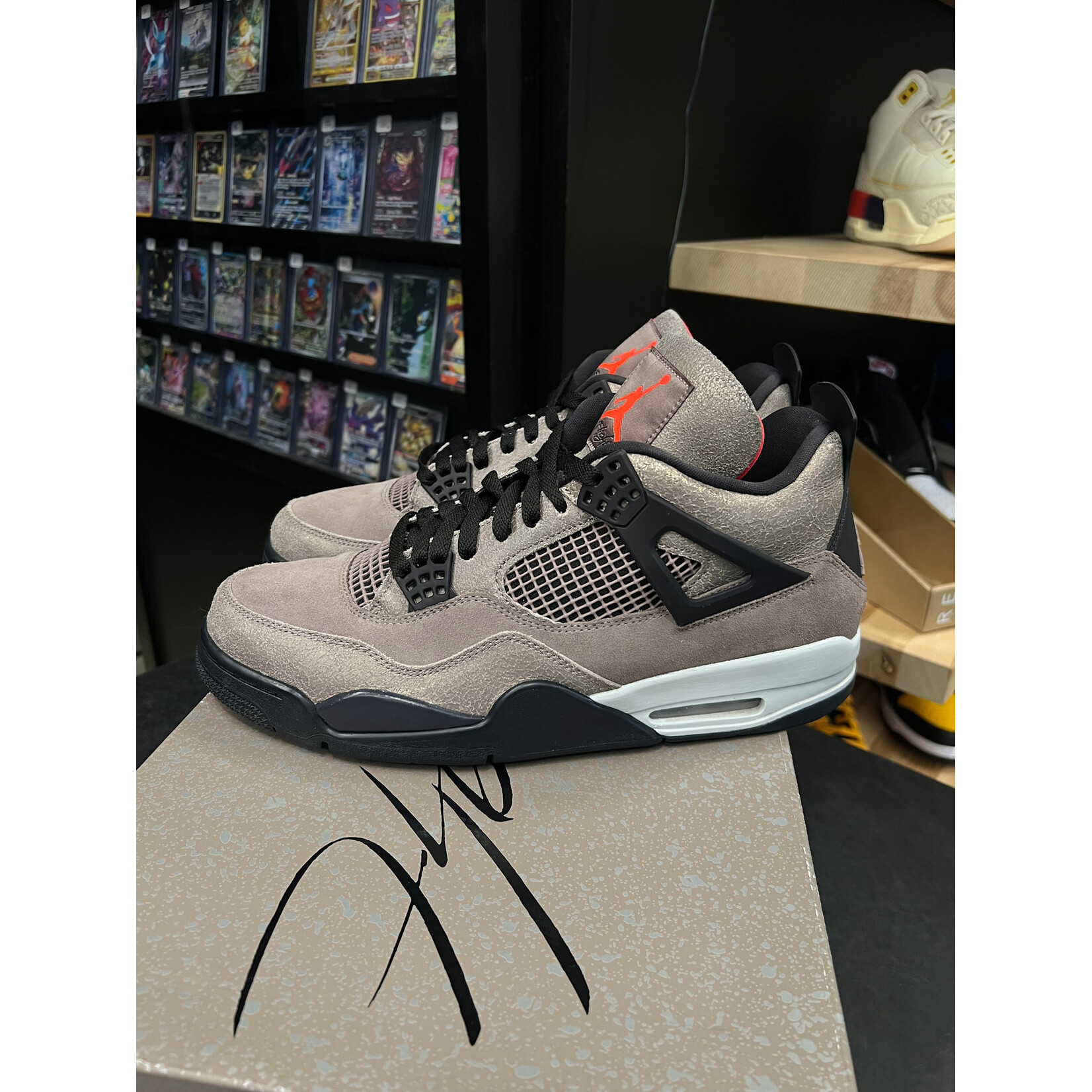 Jordan Jordan 4 Retro Taupe Haze Size 12, PREOWNED