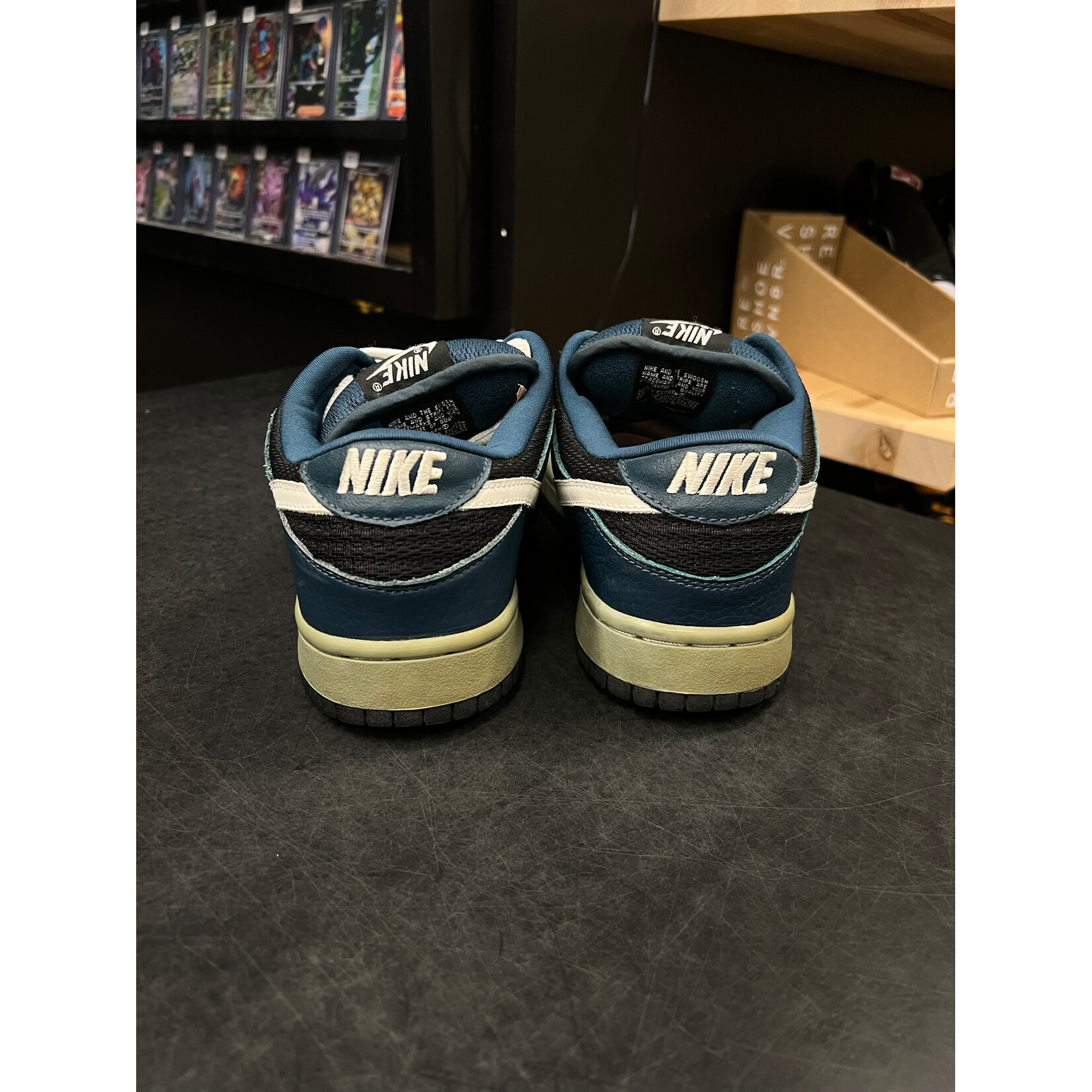 Nike Nike Dunk Low Pro SB Futura Size 9.5, PREOWNED