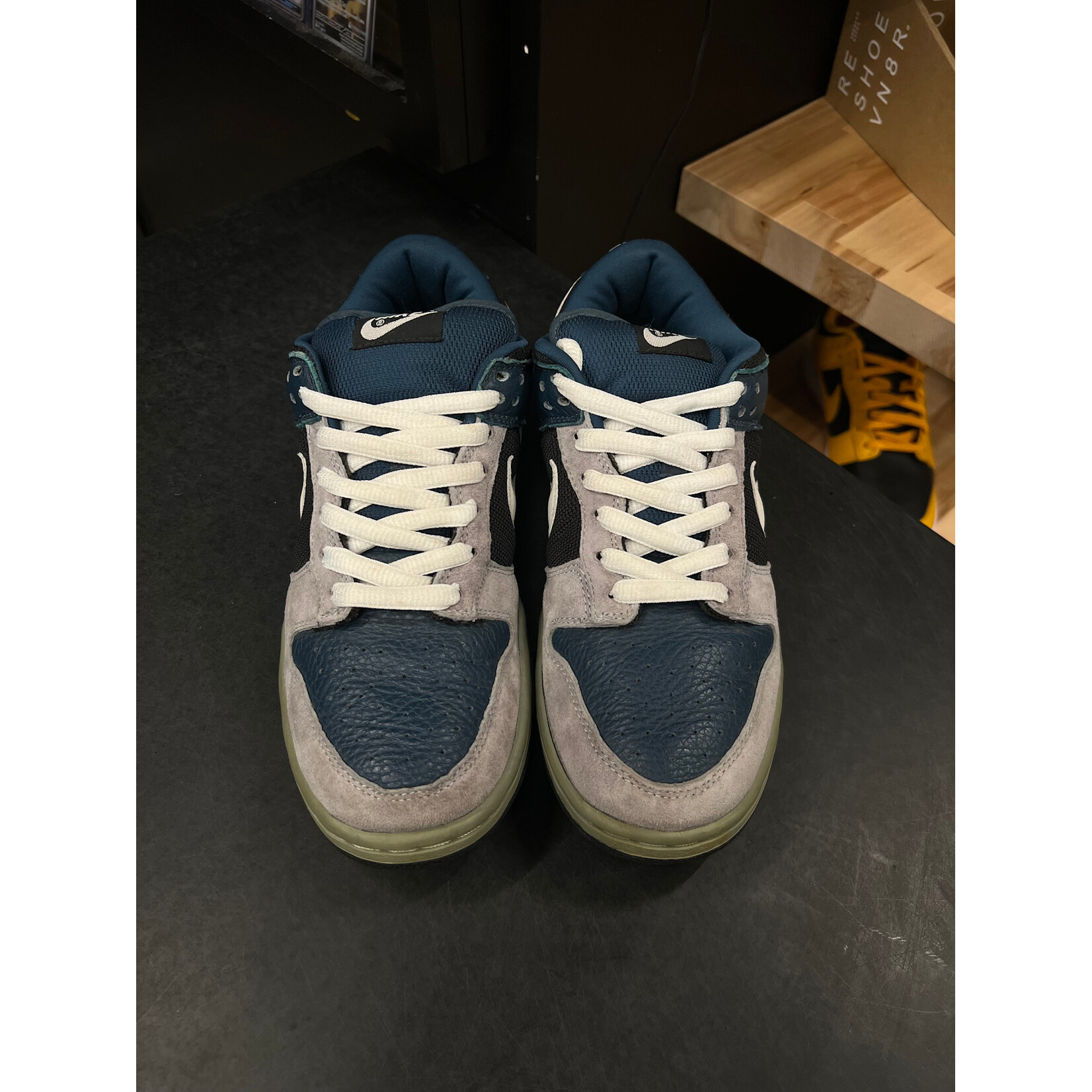 Nike Nike Dunk Low Pro SB Futura Size 9.5, PREOWNED