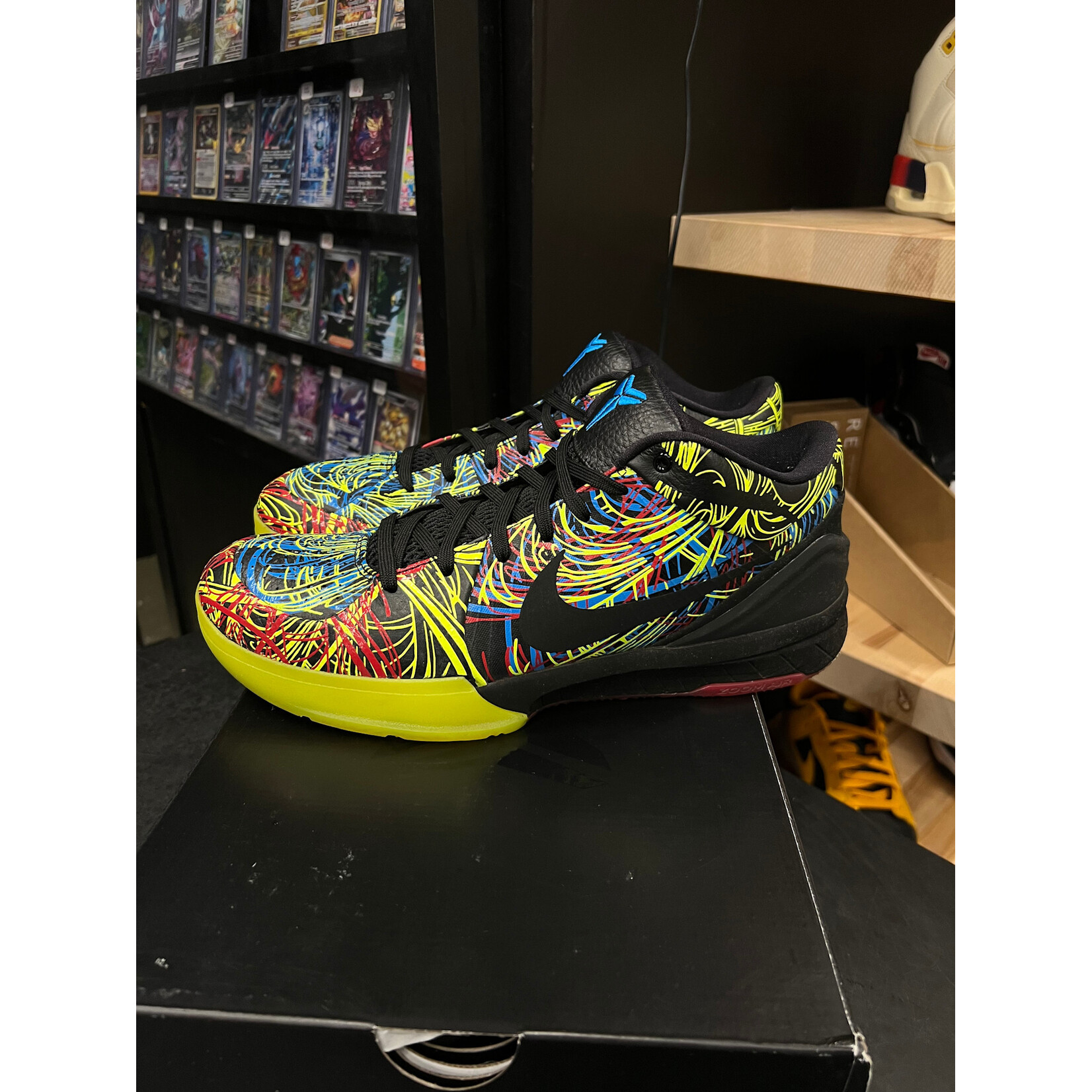 Nike Nike Kobe 4 Protro Wizenard Size 11, PREOWNED