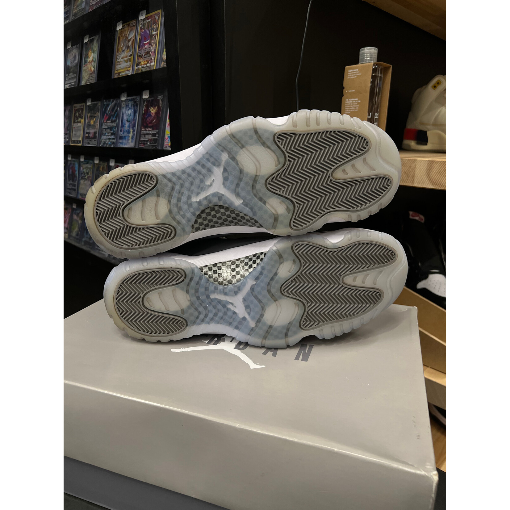 Jordan Jordan 11 Retro Cool Grey (2021) Size 12, PREOWNED