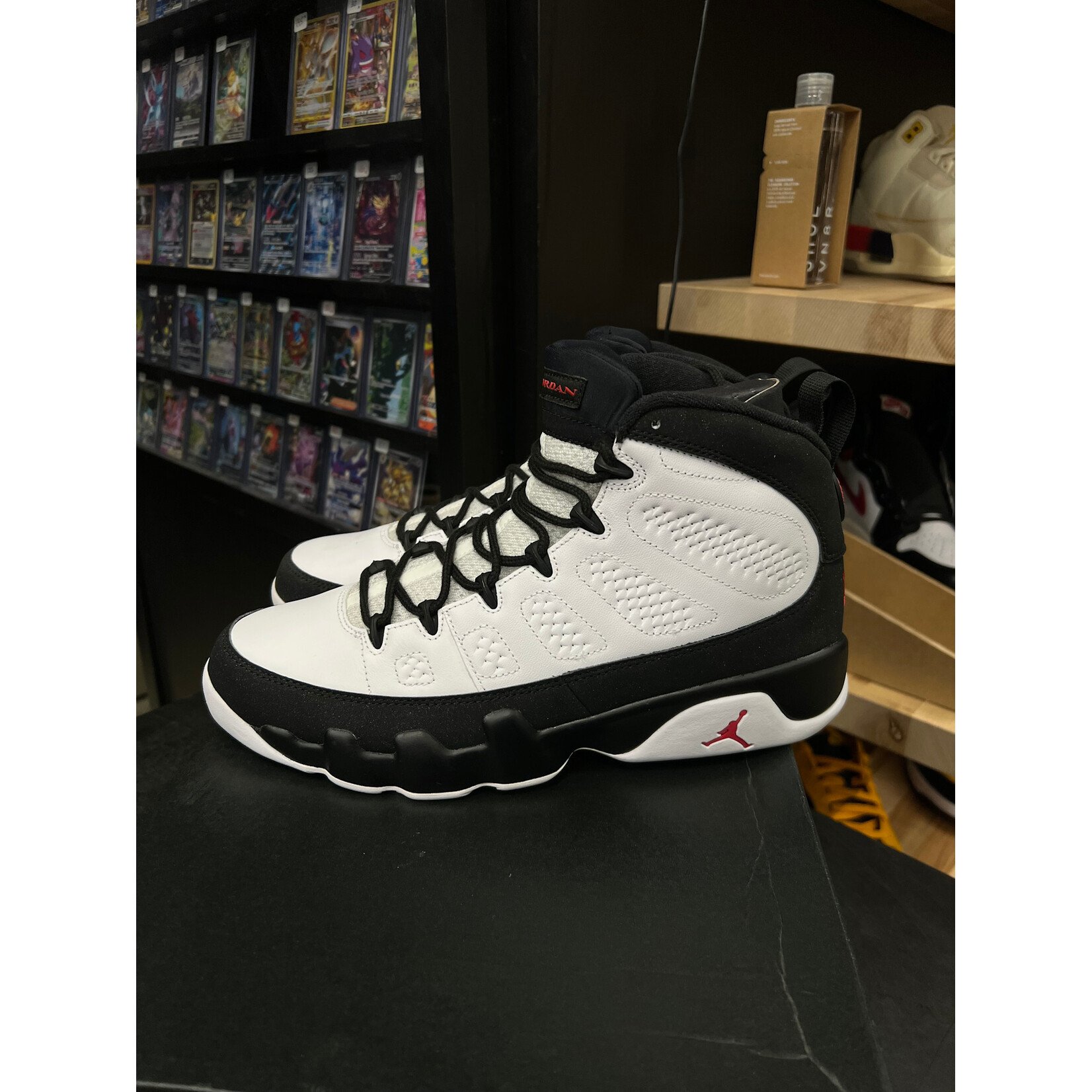 Jordan Jordan 9 Retro OG (2016) Size 11, DS BRAND NEW W/ DEFECTS