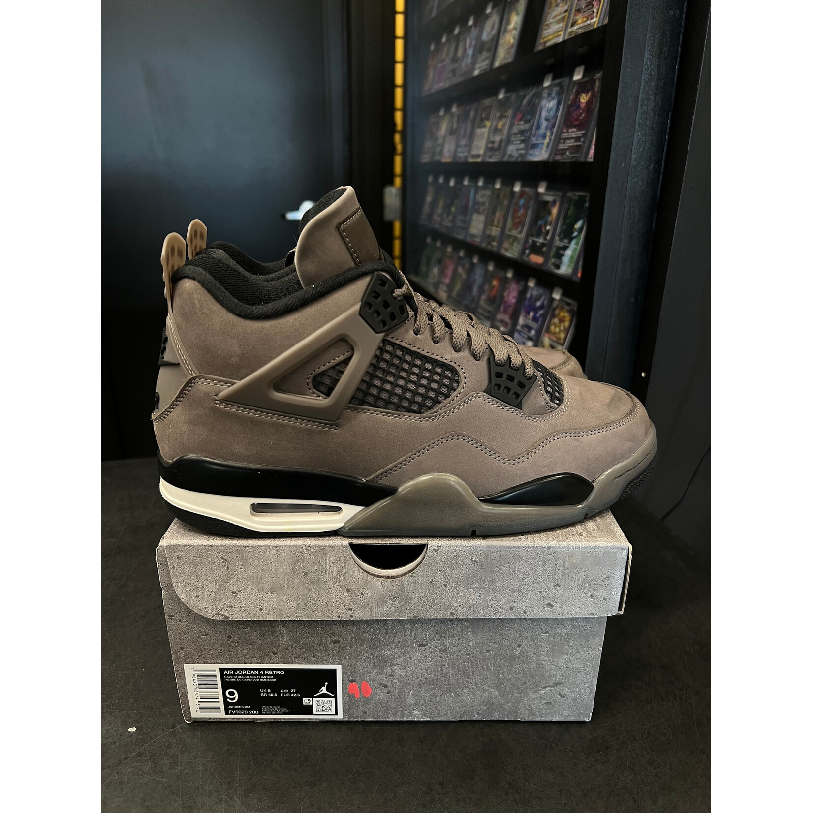 Jordan Jordan 4 Retro Cave Stone Size 9, PREOWNED