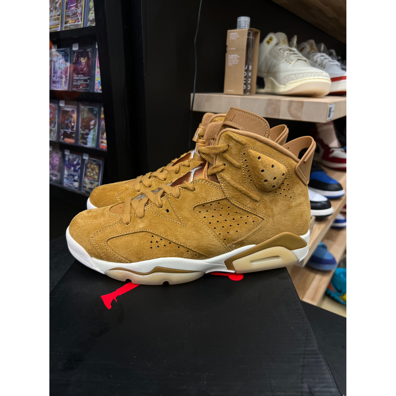Jordan Jordan 6 Retro Wheat Size 10, PREOWNED