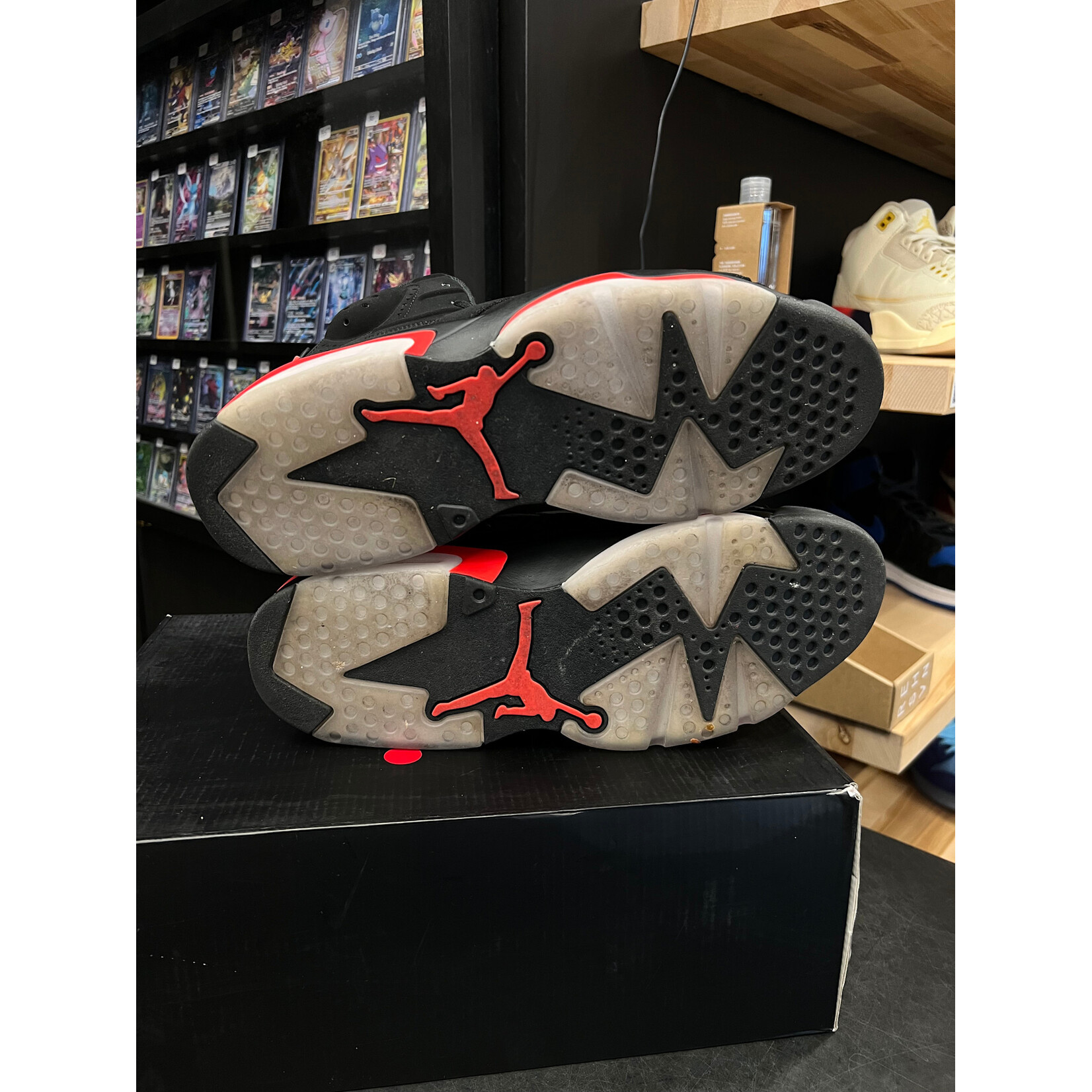 Jordan Jordan 6 Retro Black Infrared (2019) Size 12, PREOWNED