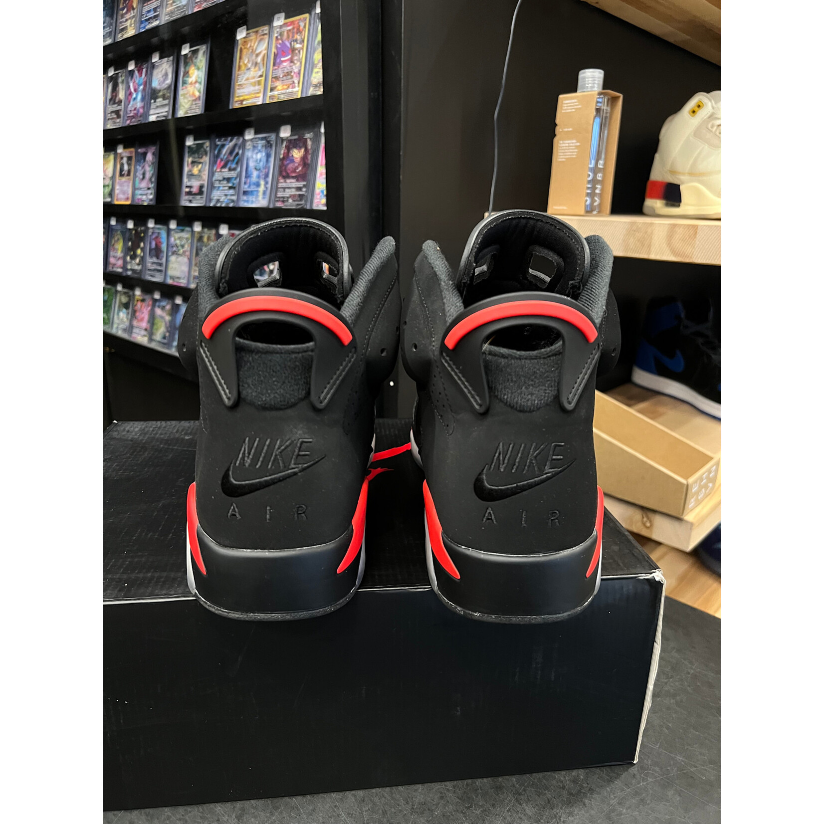 Jordan Jordan 6 Retro Black Infrared (2019) Size 12, PREOWNED