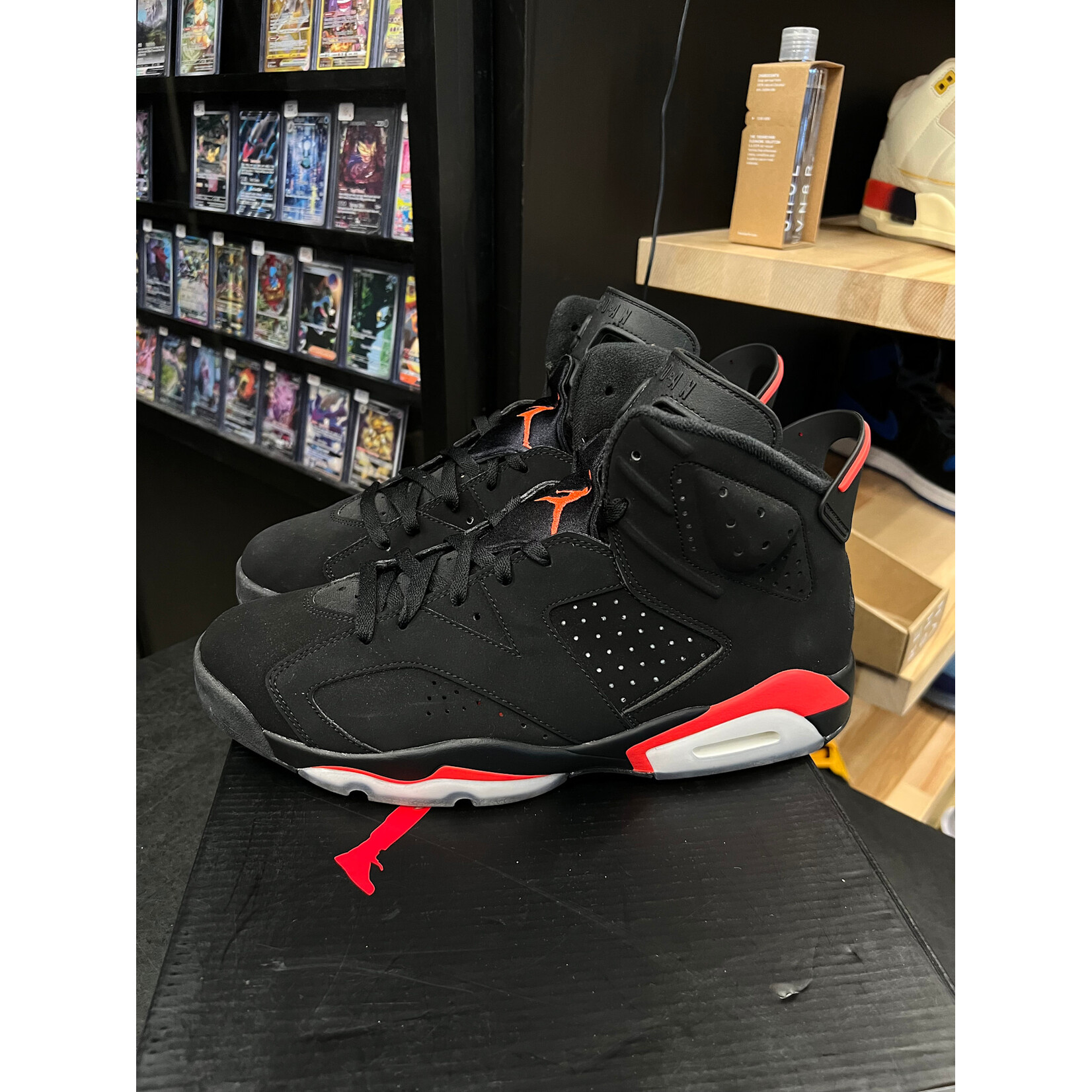 Jordan Jordan 6 Retro Black Infrared (2019) Size 12, PREOWNED