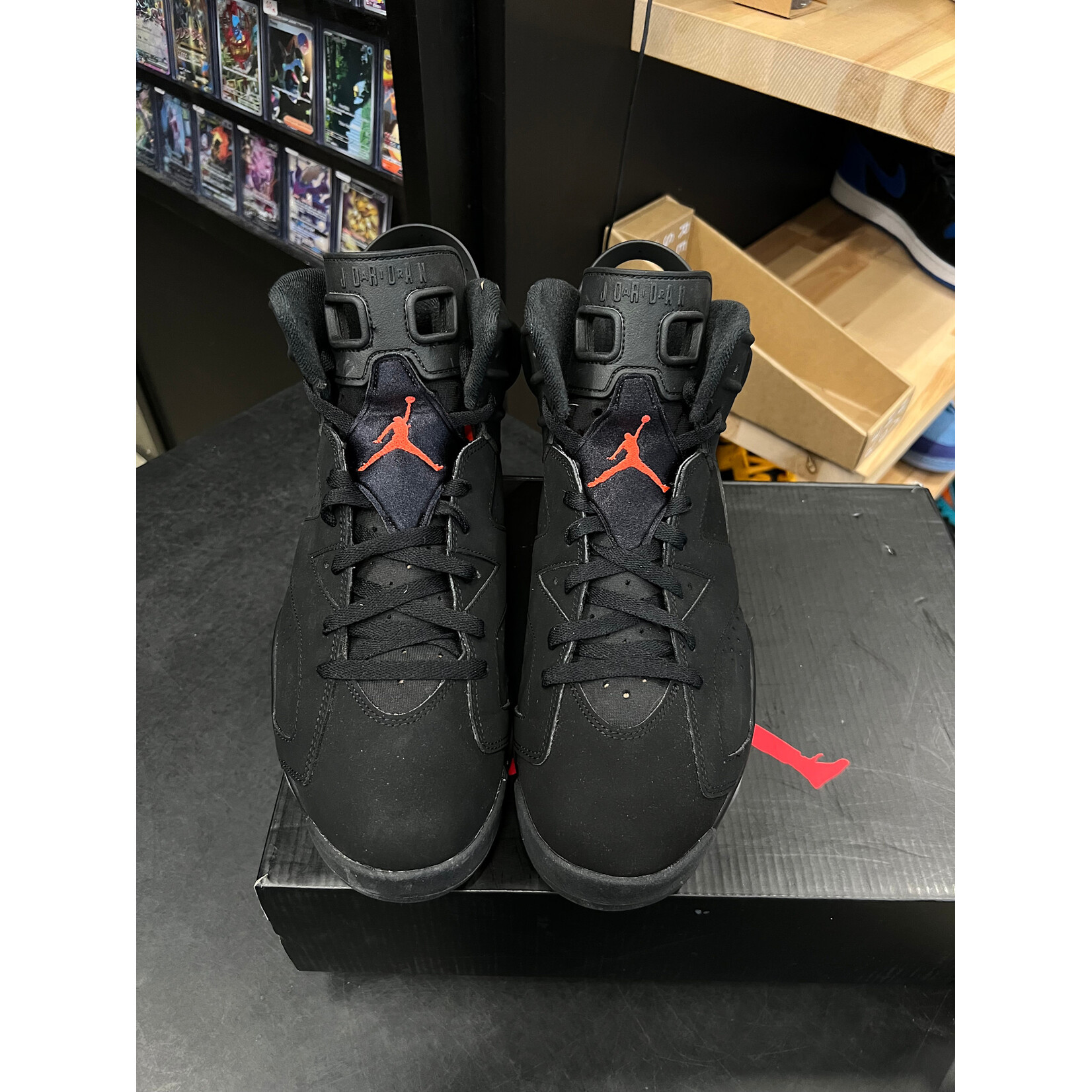Jordan Jordan 6 Retro Black Infrared (2019) Size 12, PREOWNED