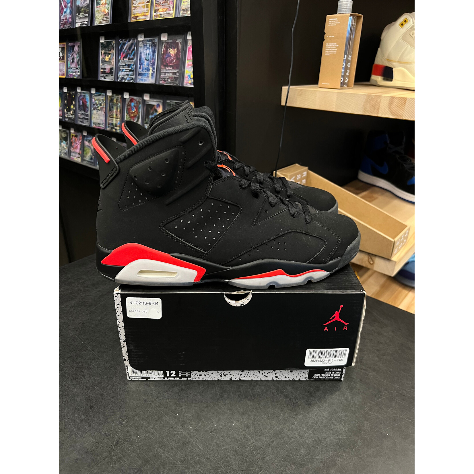Jordan Jordan 6 Retro Black Infrared (2019) Size 12, PREOWNED