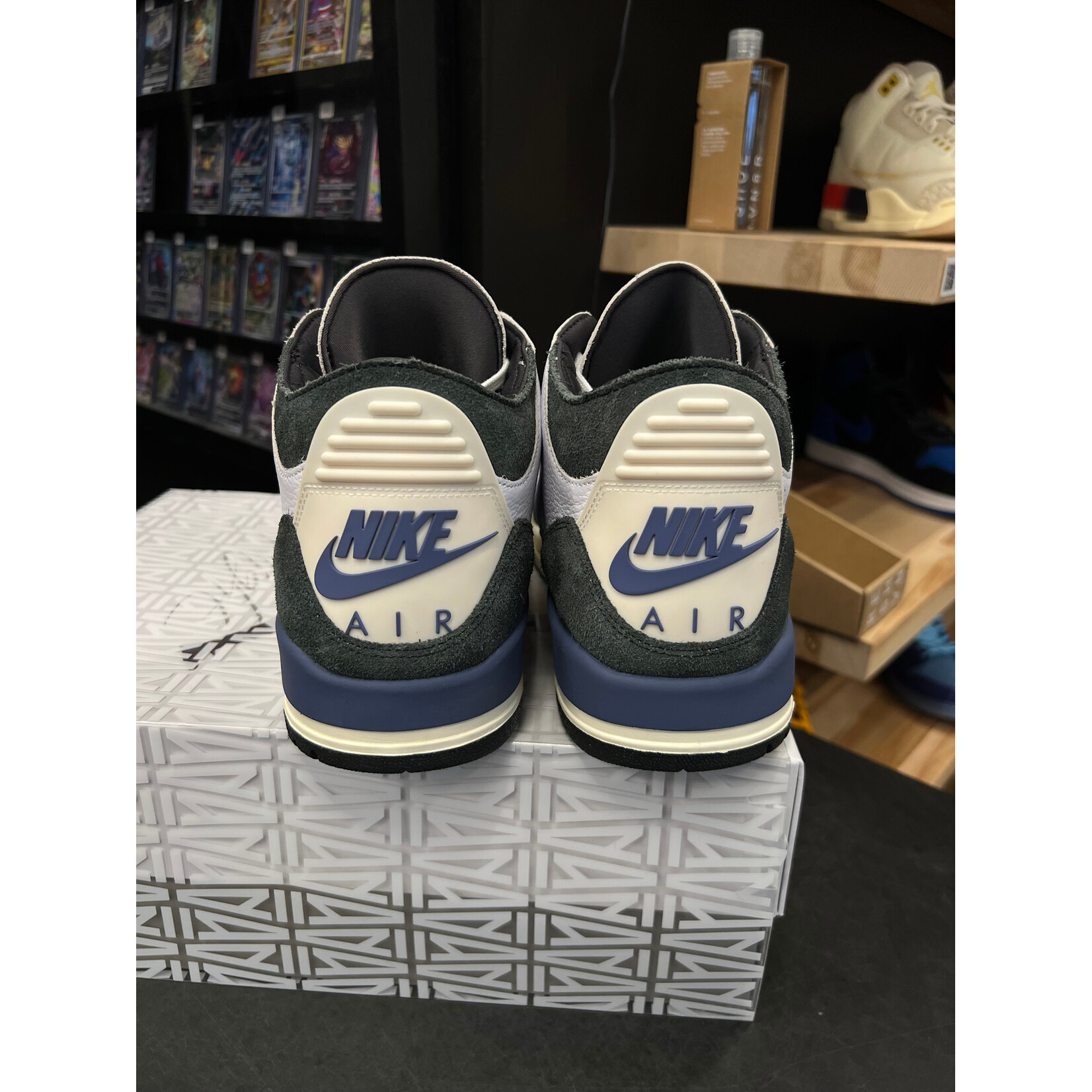 Jordan Jordan 3 Retro OG SP A Ma Maniére Diffused Blue Size 13, PREOWNED