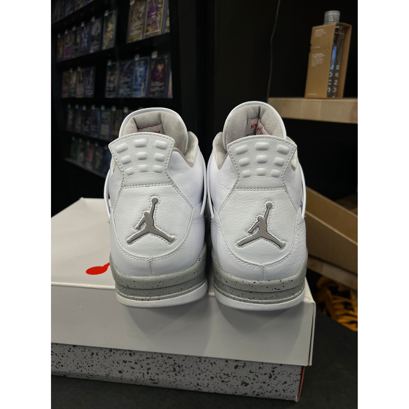 Jordan Jordan 4 Retro White Oreo (2021) Size 13, PREOWNED