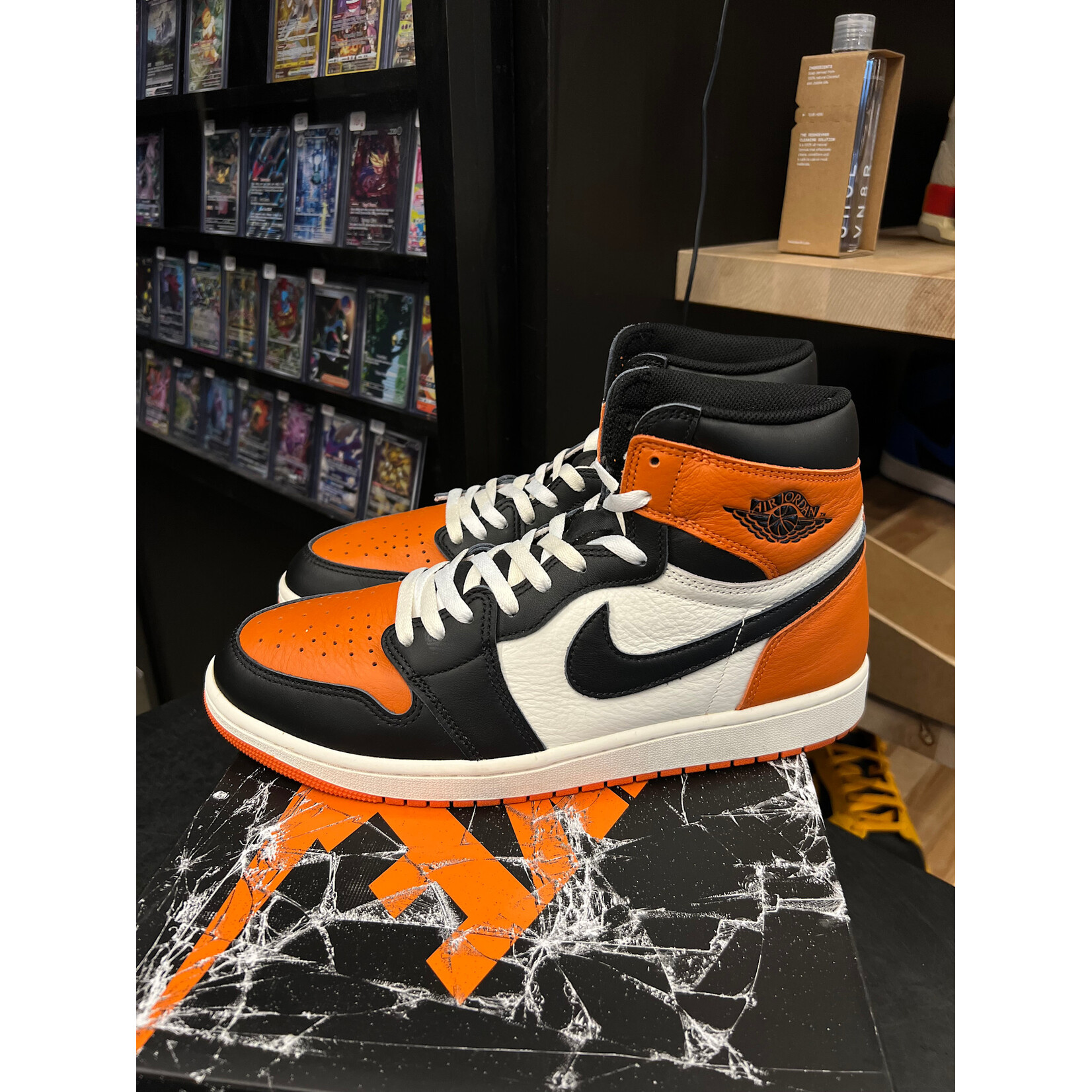 Jordan Jordan 1 Retro High OG Shattered Backboard (2025) Size 12, PREOWNED