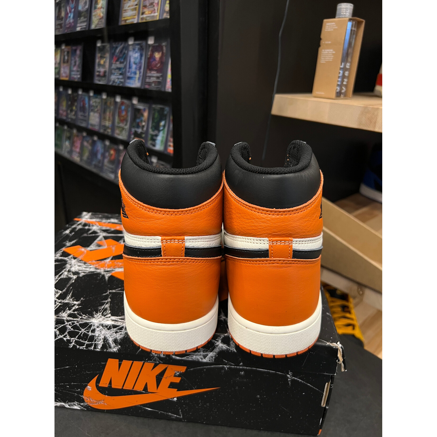 Jordan Jordan 1 Retro High OG Shattered Backboard (2025) Size 12, PREOWNED
