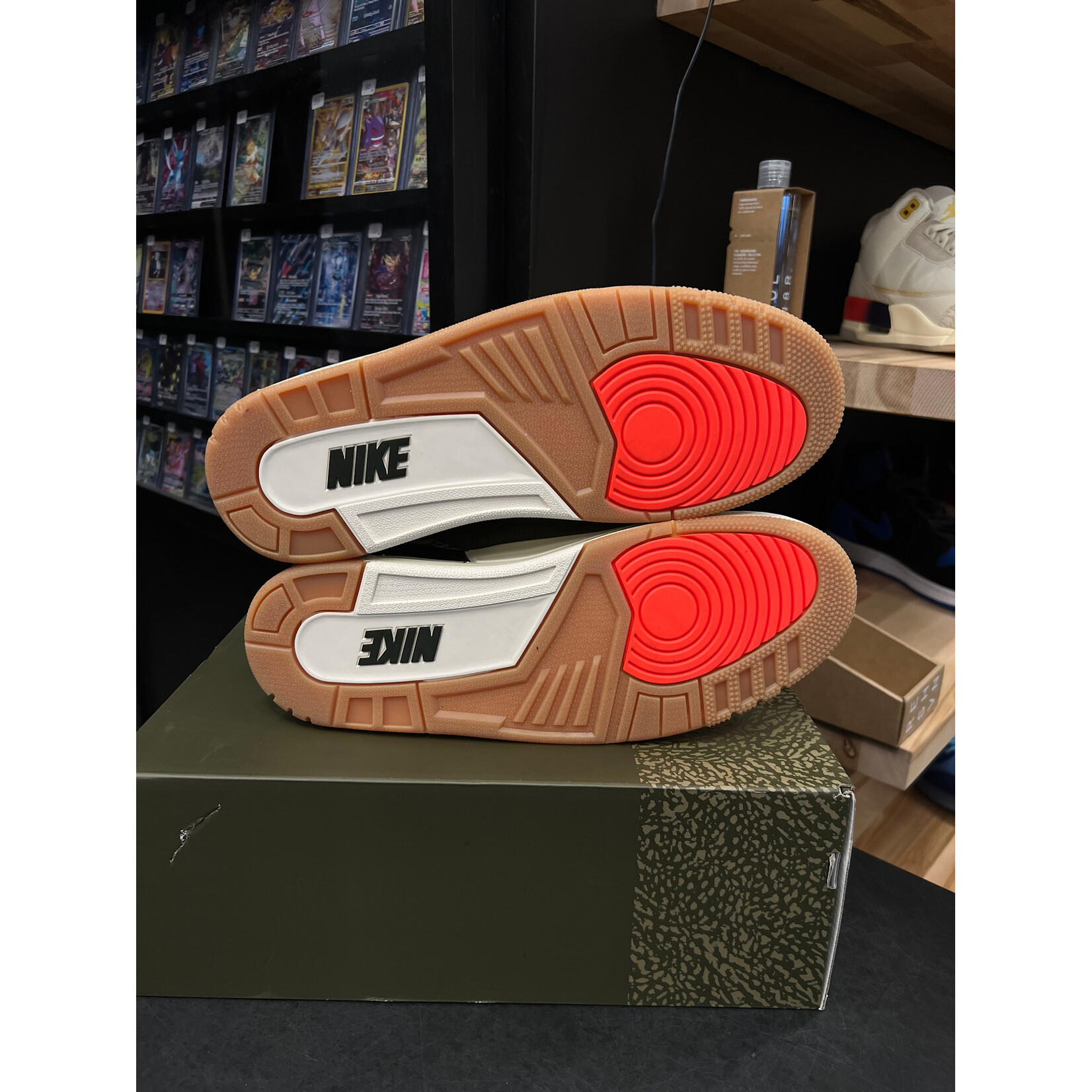 Jordan Jordan 3 Retro Family Affair Size 12, PREOWNED