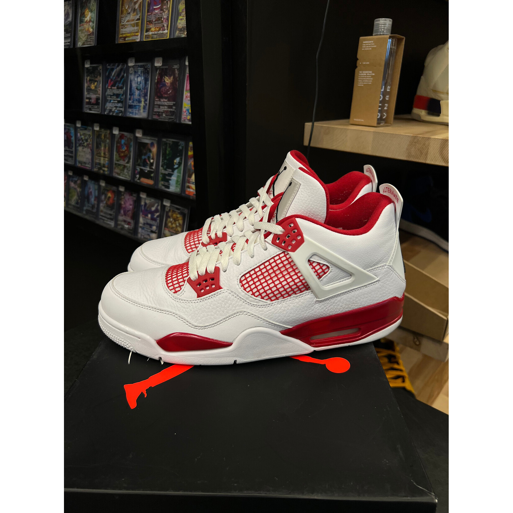 Jordan Jordan 4 Retro Alternate 89 Size 13, PREOWNED