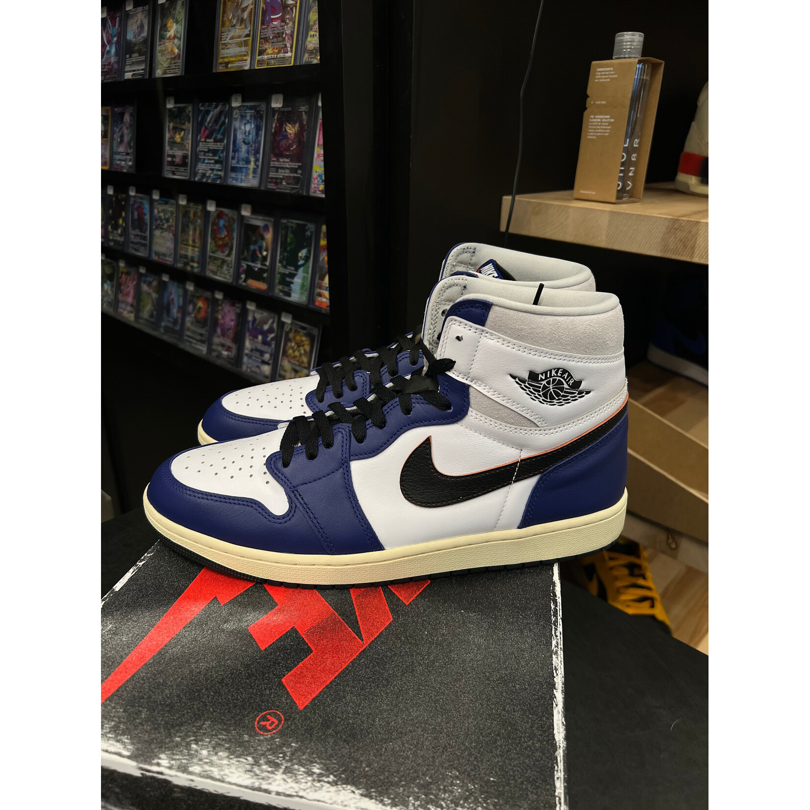 Jordan Jordan 1 Retro High OG Rare Air Size 13, PREOWNED