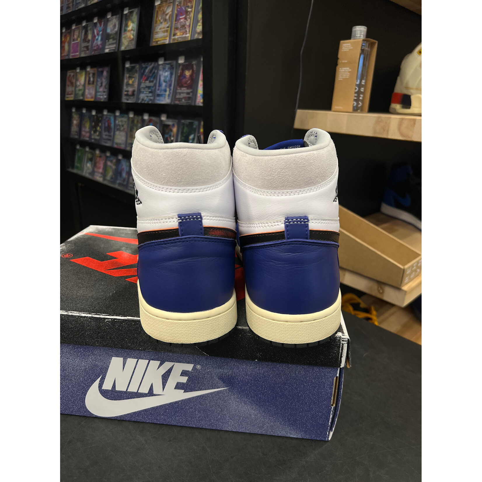 Jordan Jordan 1 Retro High OG Rare Air Size 13, PREOWNED