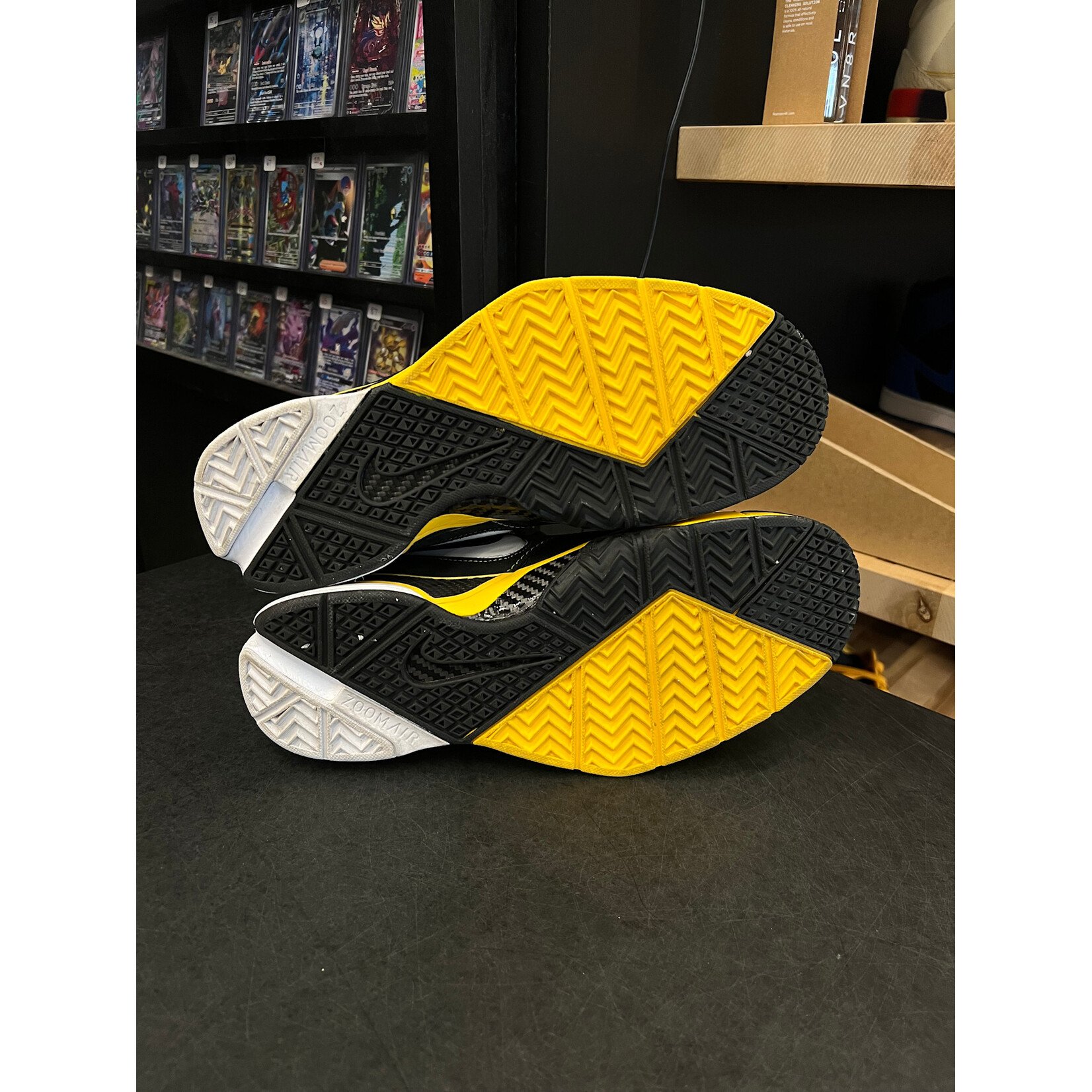 Nike Nike Kobe 1 Protro Black Maize Size 10, PREOWNED