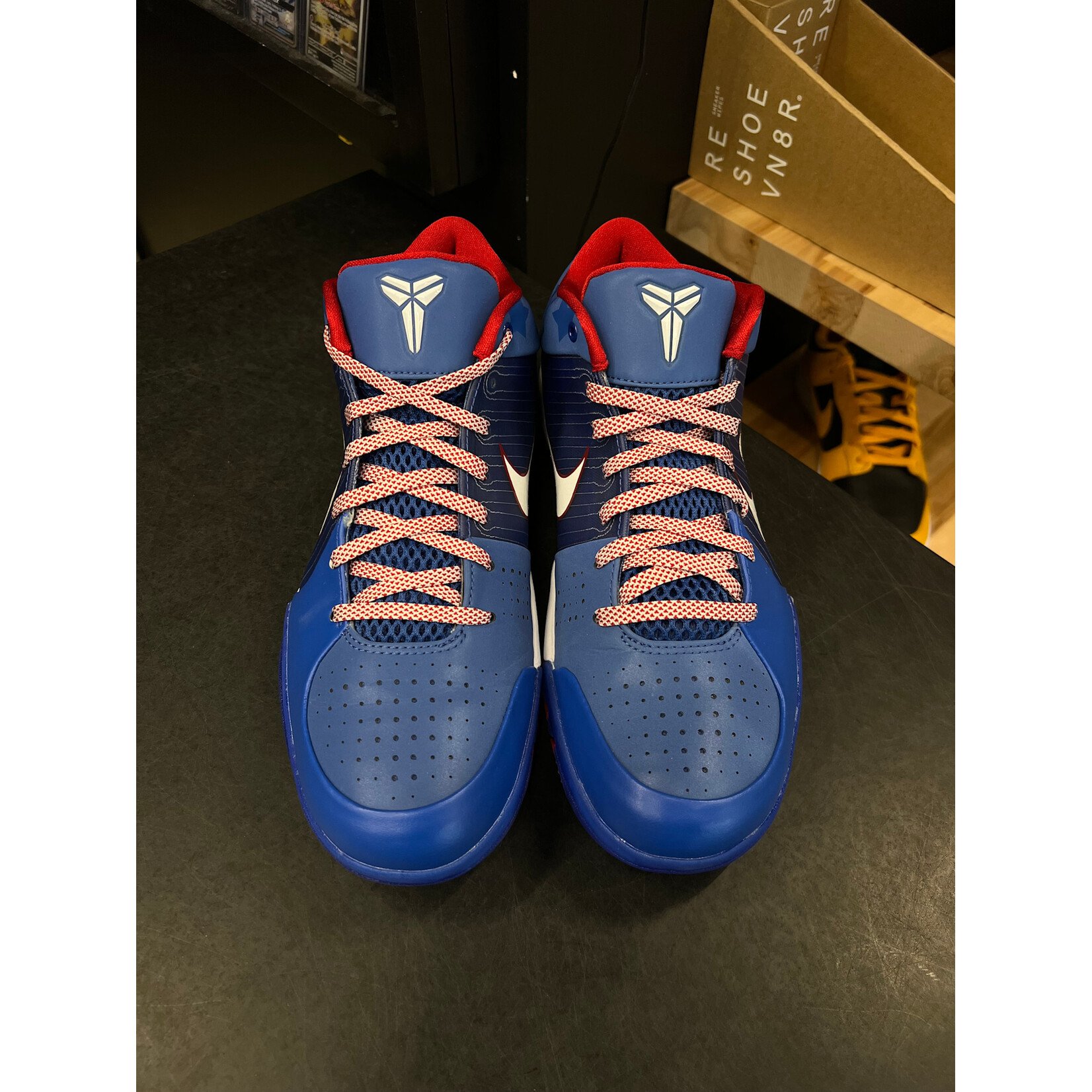 Nike Nike Kobe 4 Protro Philly (2024) Size 10.5, PREOWNED