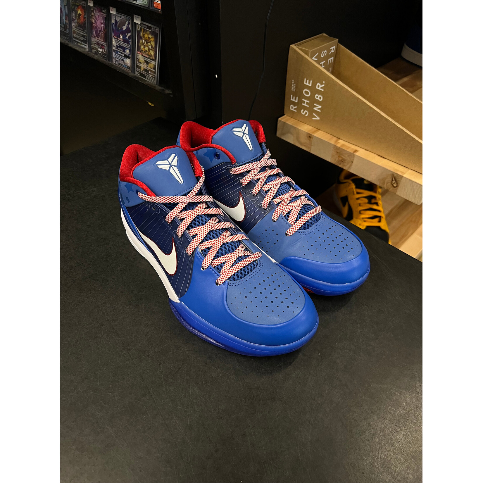 Nike Nike Kobe 4 Protro Philly (2024) Size 10.5, PREOWNED