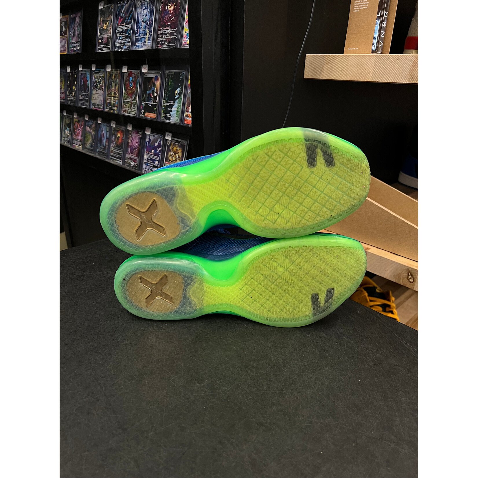 Nike Nike Kobe 10 Emerald City Size 10, PREOWNED