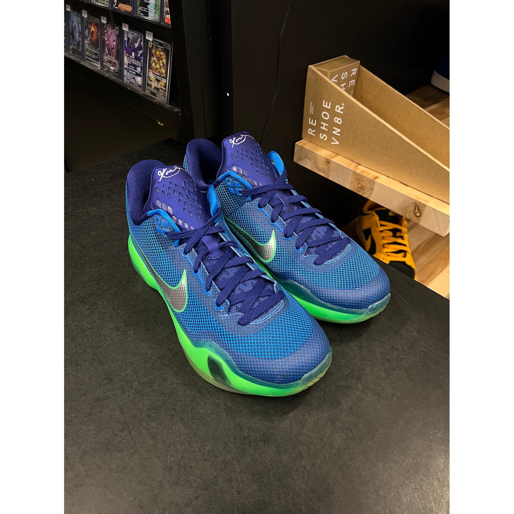 Nike Nike Kobe 10 Emerald City Size 10, PREOWNED