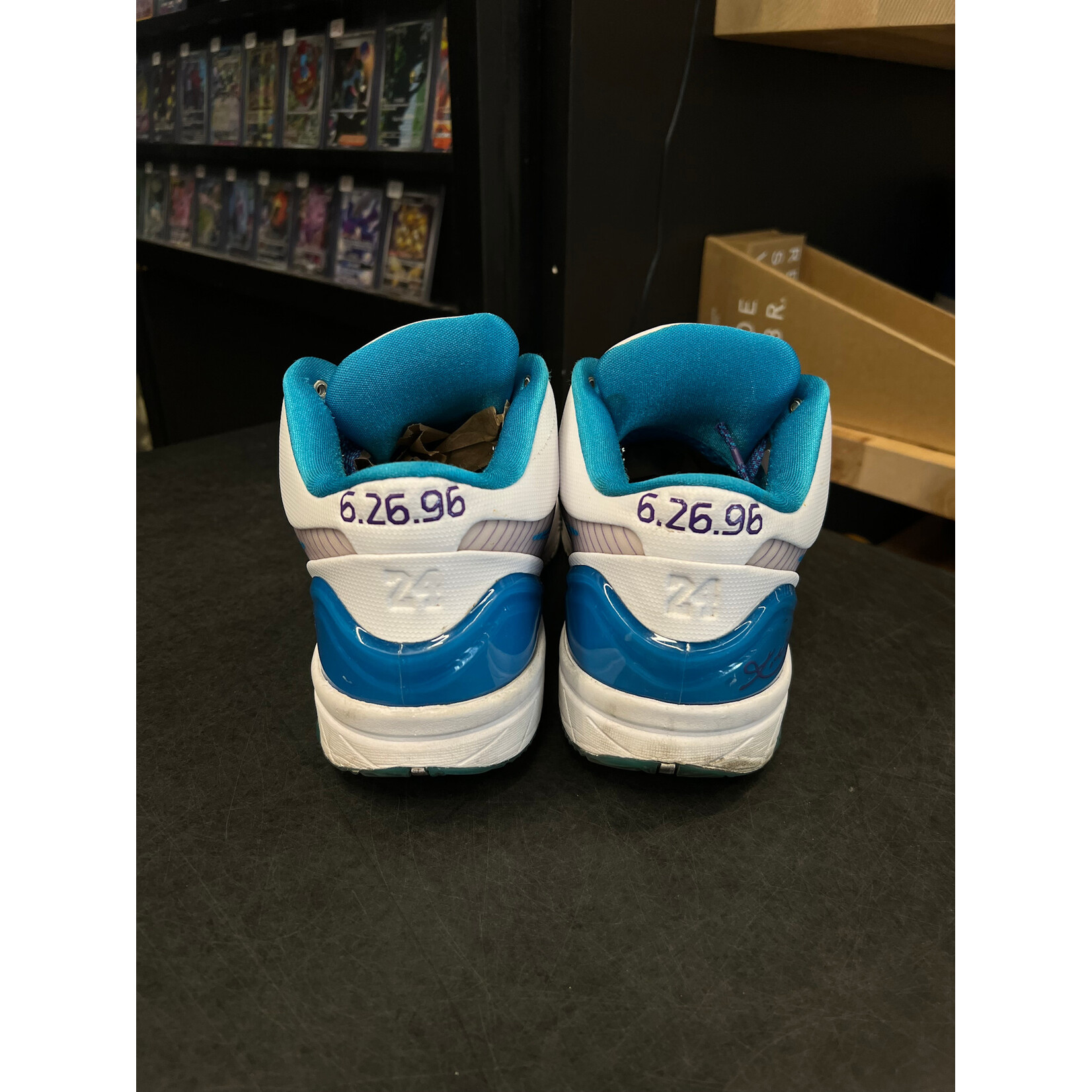 Nike Nike Kobe 4 Protro Draft Day Hornets Size 10.5, PREOWNED