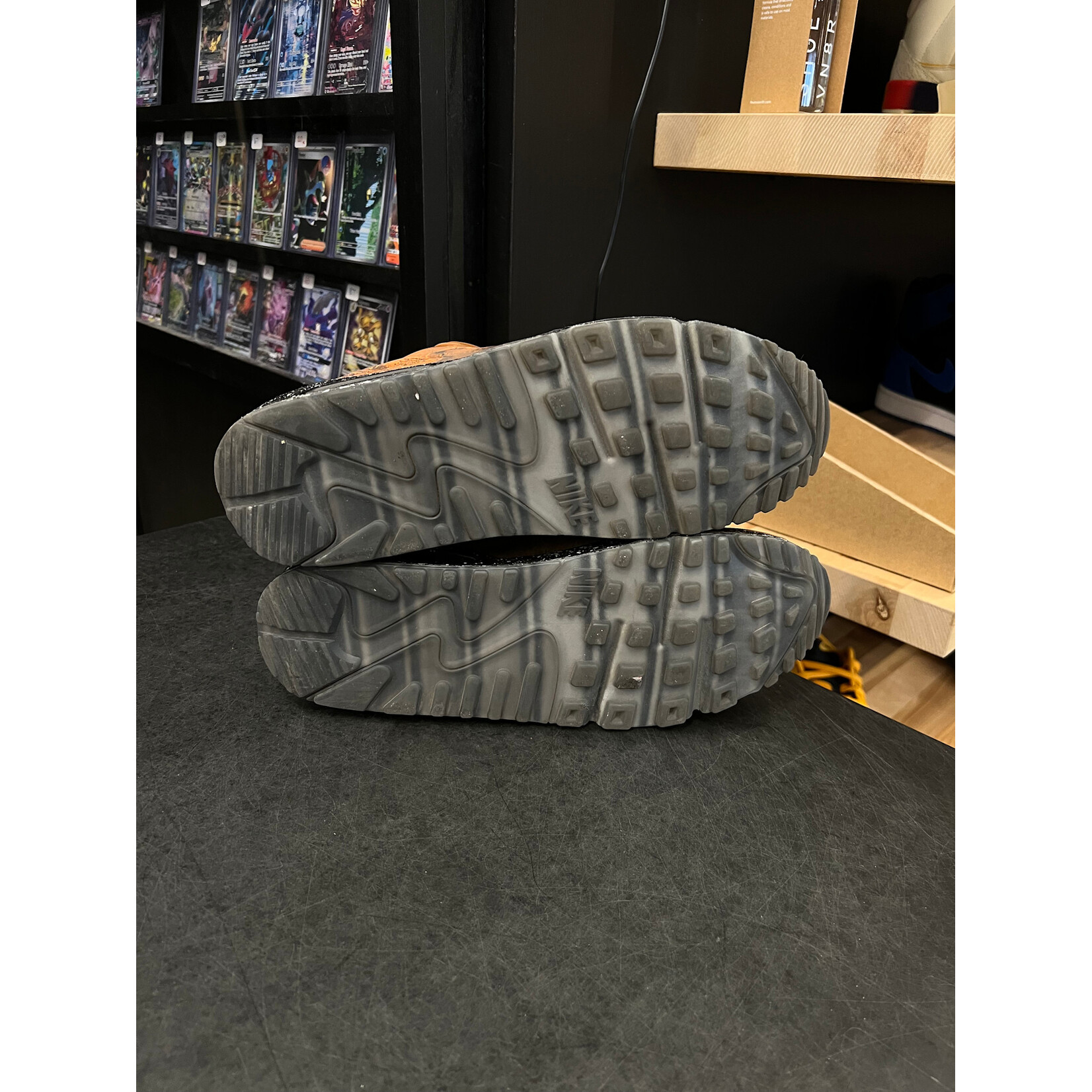 Nike Nike Air Max 90 Mars Landing Size 10, PREOWNED