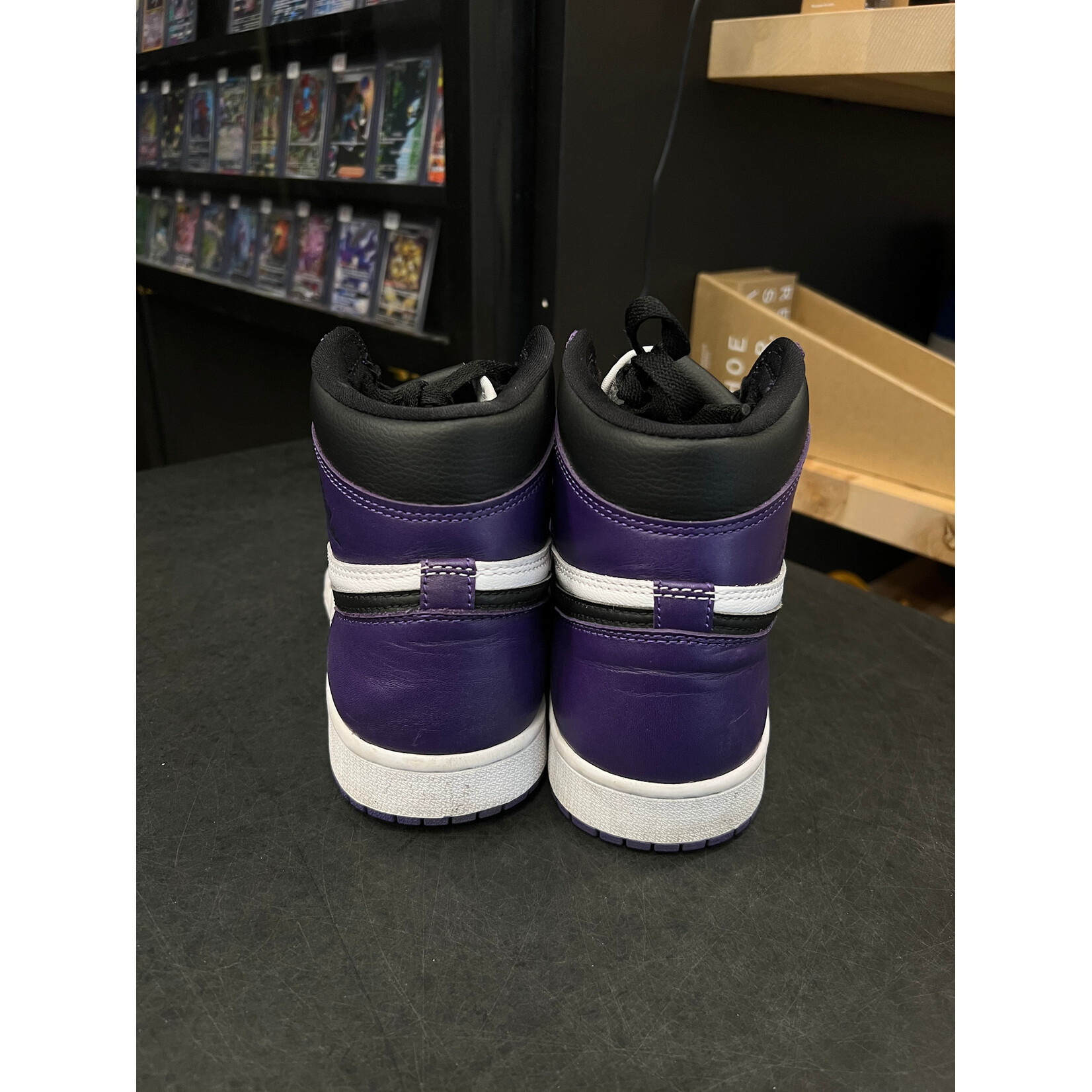 Jordan Jordan 1 Retro High Court Purple White Size 9.5, PREOWNED