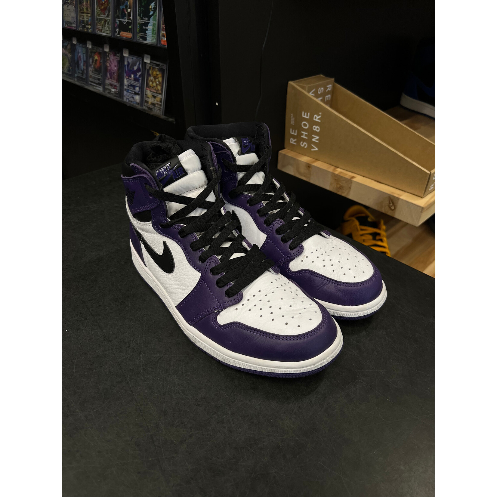 Jordan Jordan 1 Retro High Court Purple White Size 9.5, PREOWNED