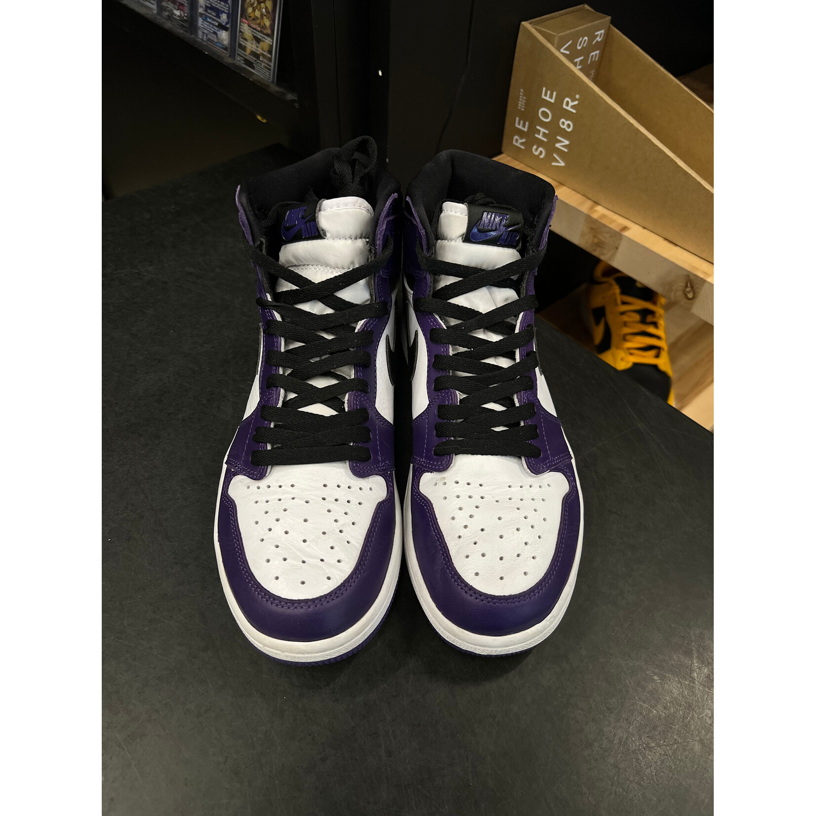 Jordan Jordan 1 Retro High Court Purple White Size 9.5, PREOWNED
