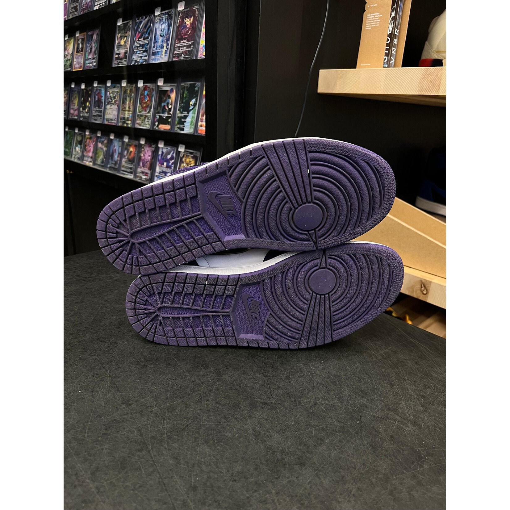 Jordan Jordan 1 Retro High Court Purple White Size 9.5, PREOWNED