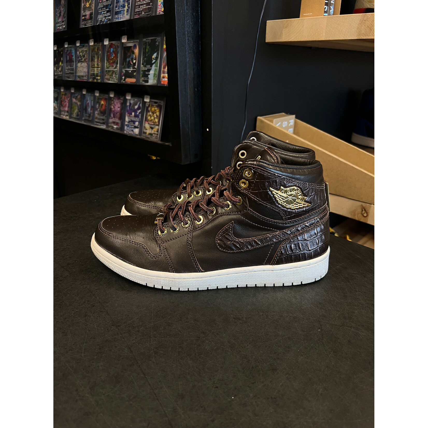 Jordan Jordan 1 Retro Pinnacle Baroque Brown Size 9.5, PREOWNED