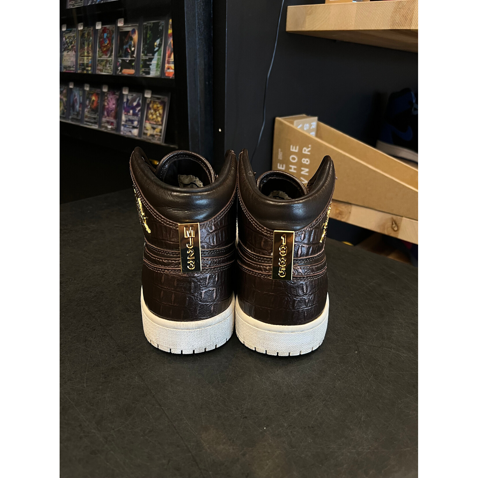 Jordan Jordan 1 Retro Pinnacle Baroque Brown Size 9.5, PREOWNED