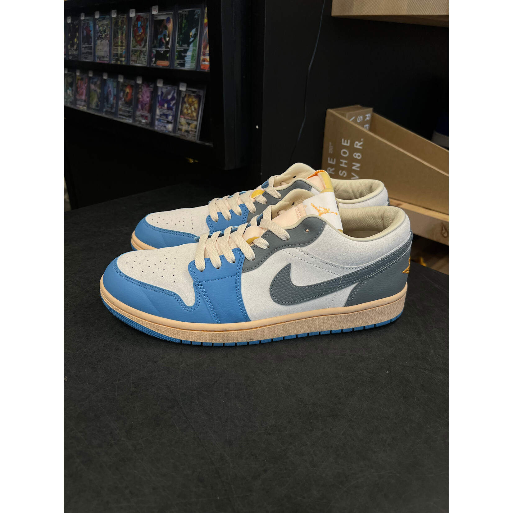 Jordan Jordan 1 Low Vintage UNC Grey Size 10, PREOWNED