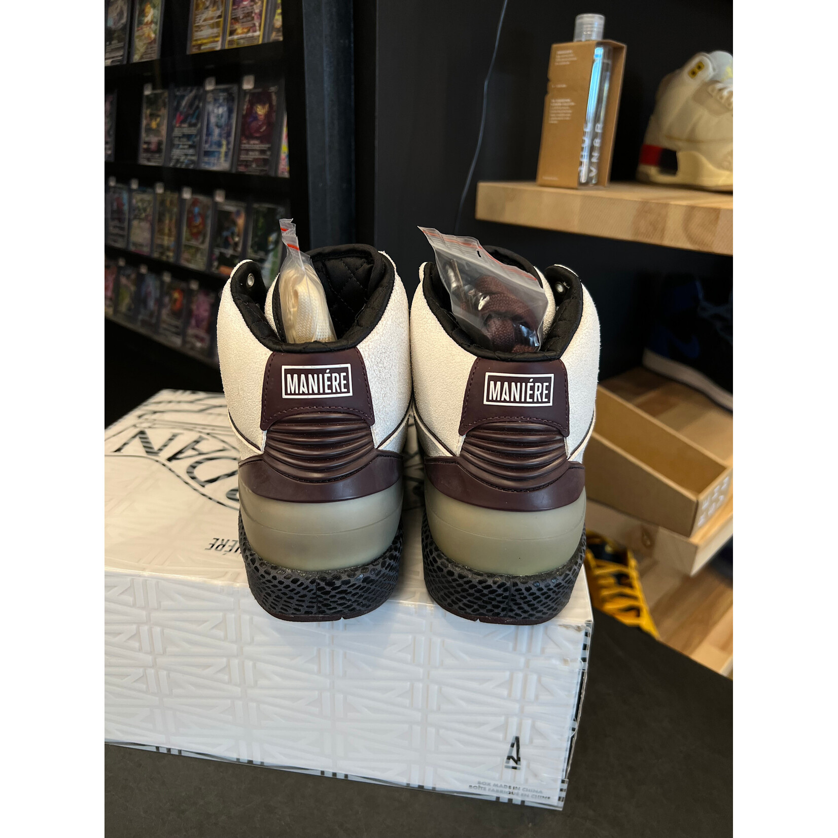 Jordan Jordan 2 Retro A Ma Maniére Airness Size 9.5, PREOWNED