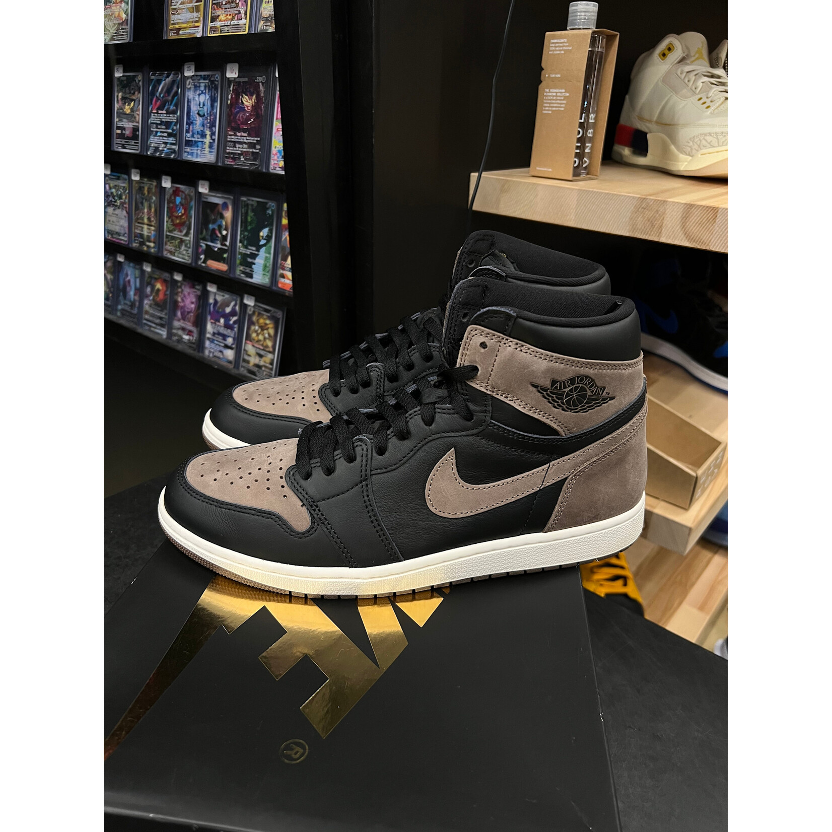 Jordan Jordan 1 Retro High OG Palomino Size 11.5, PREOWNED