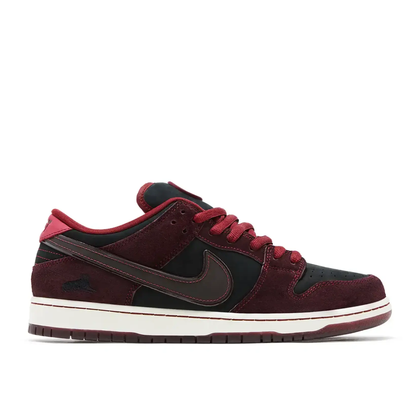 Nike Nike SB Dunk Low Riot Skateshop Size 12, DS BRAND NEW