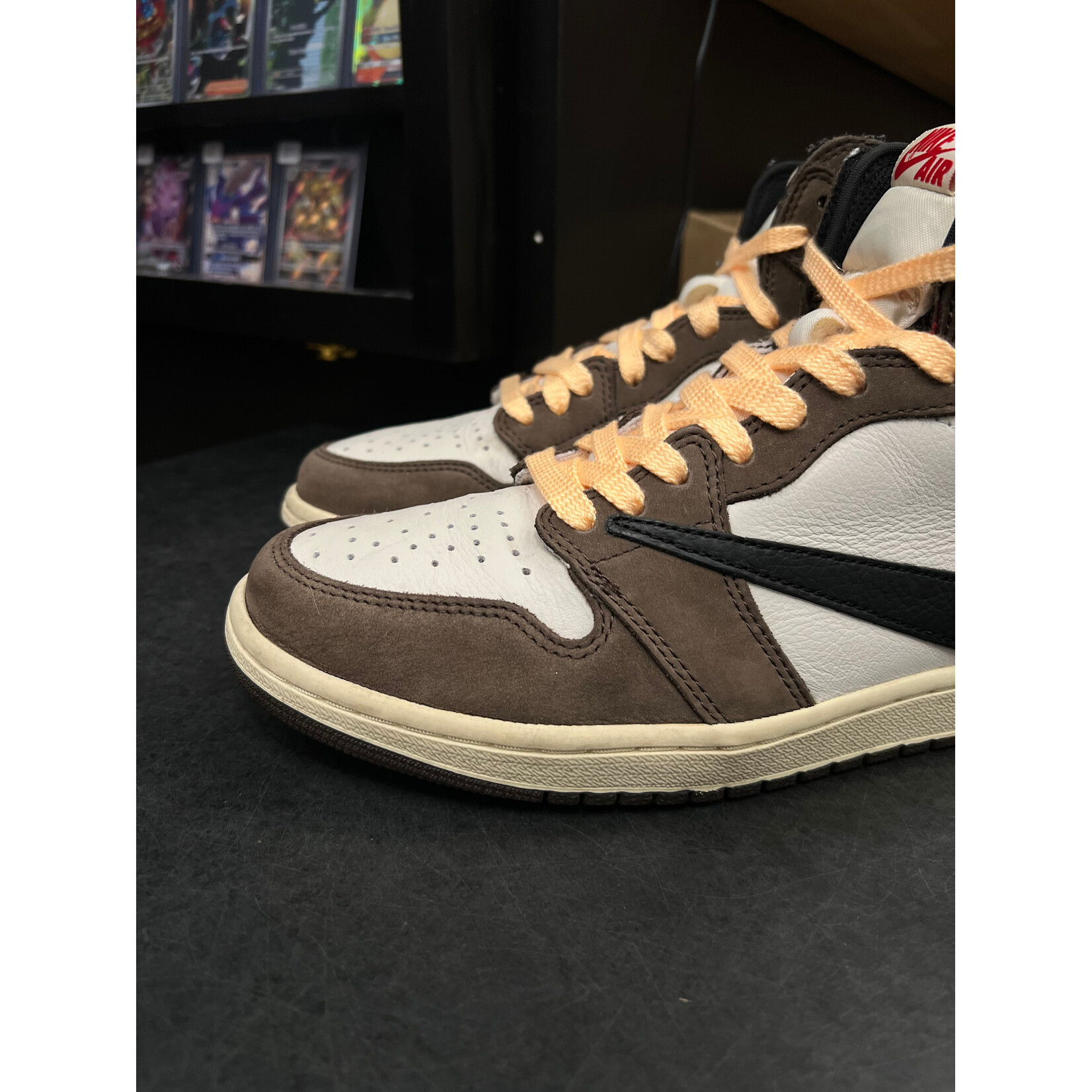 Jordan Jordan 1 Retro High OG SP Travis Scott Mocha Size 9, PREOWNED