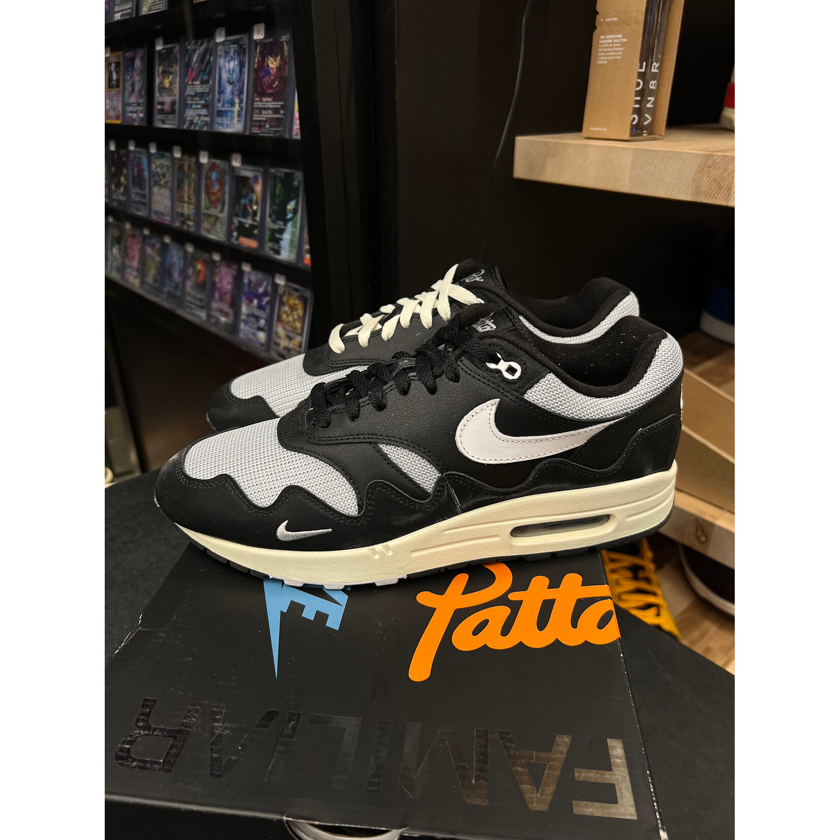Nike Nike Air Max 1 Patta Waves Black (with Bracelet) Size 10.5, PREOWNED