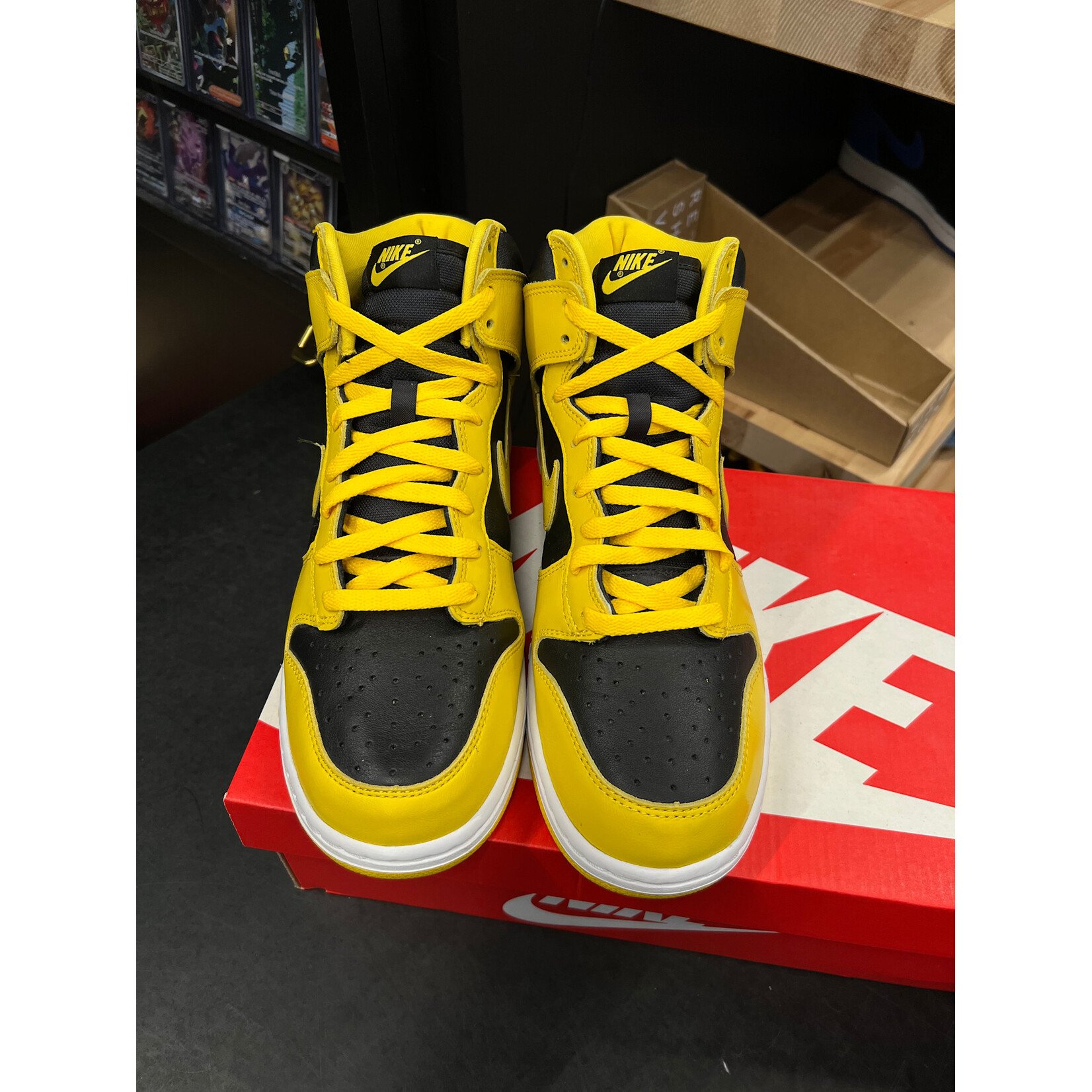 Nike Nike Dunk High Iowa (2020) Size 10.5, PREOWNED