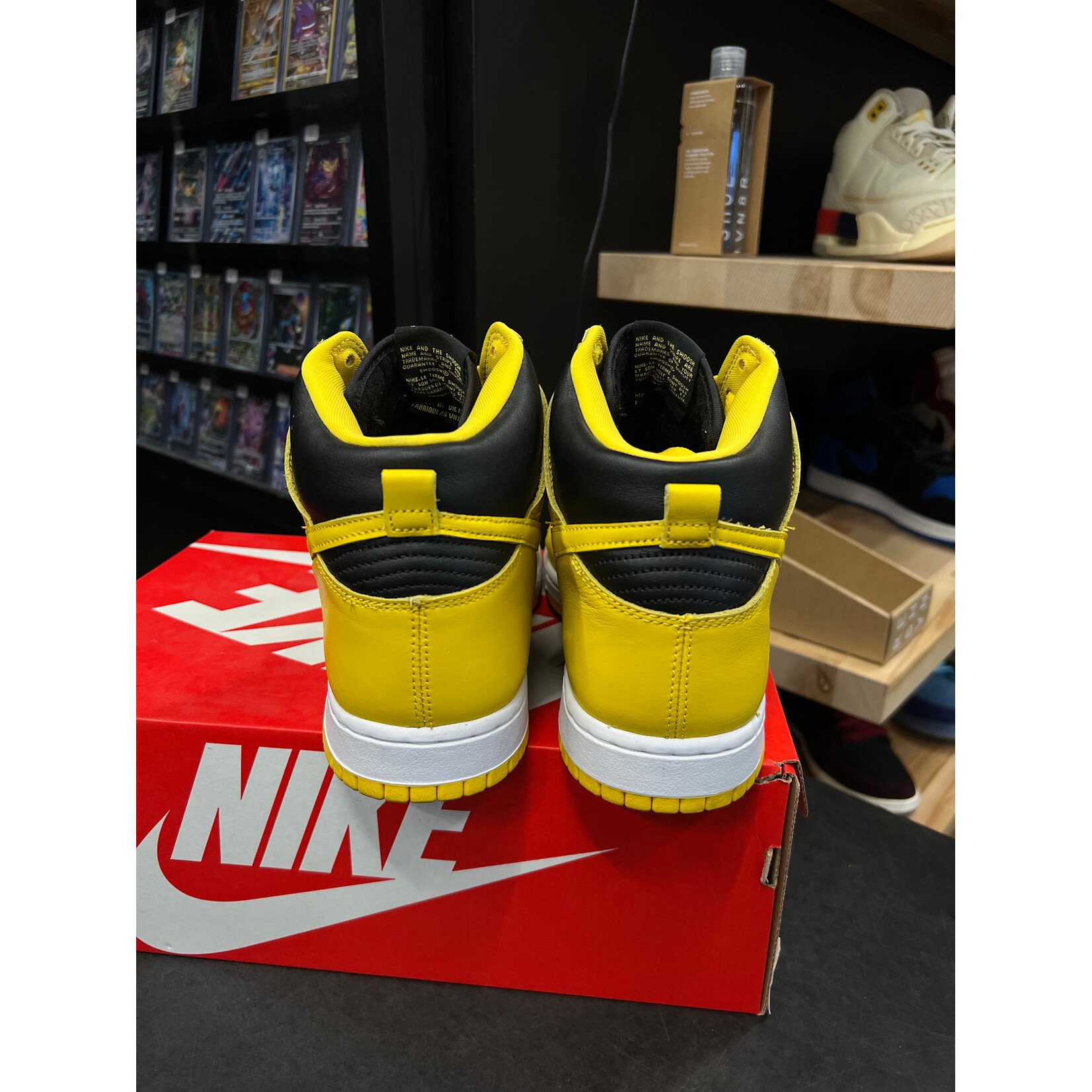 Nike Nike Dunk High Iowa (2020) Size 10.5, PREOWNED