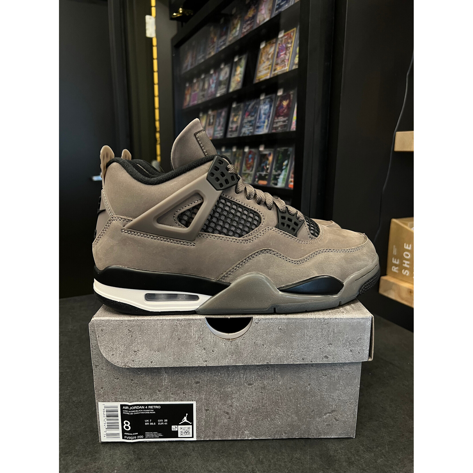Jordan Jordan 4 Retro Cave Stone Size 8, PREOWNED