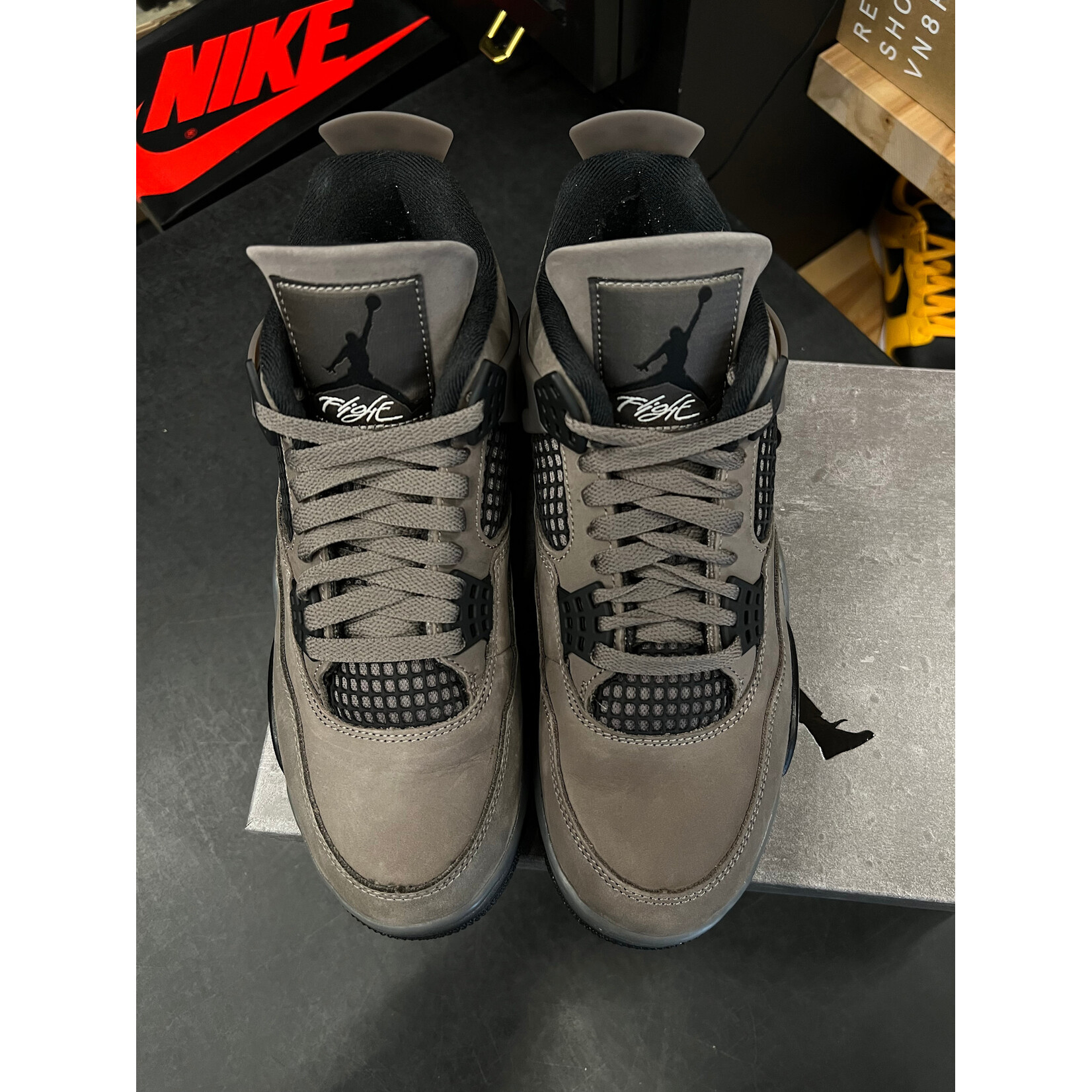 Jordan Jordan 4 Retro Cave Stone Size 8, PREOWNED