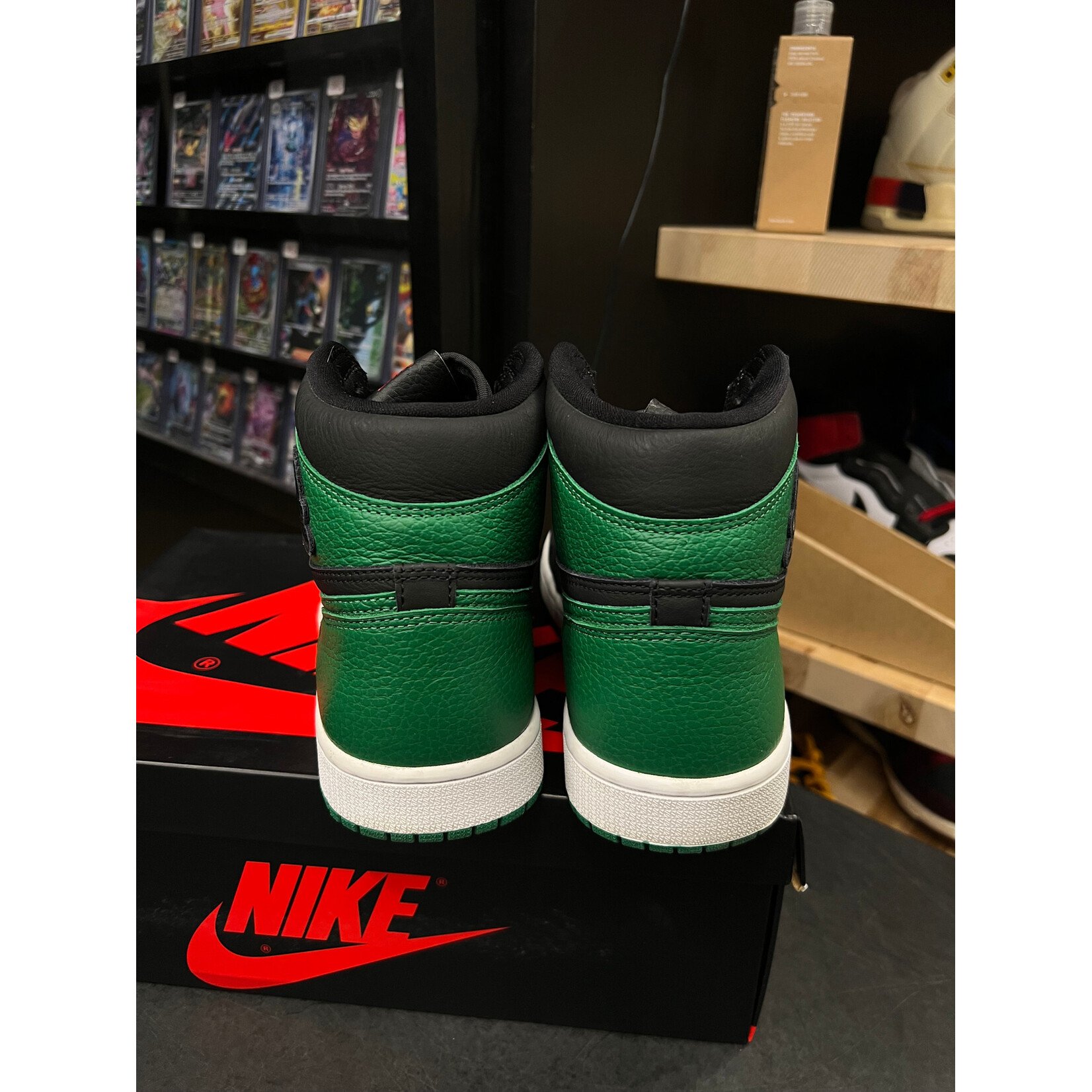 Jordan Jordan 1 Retro High Pine Green Black Size 10, PREOWNED