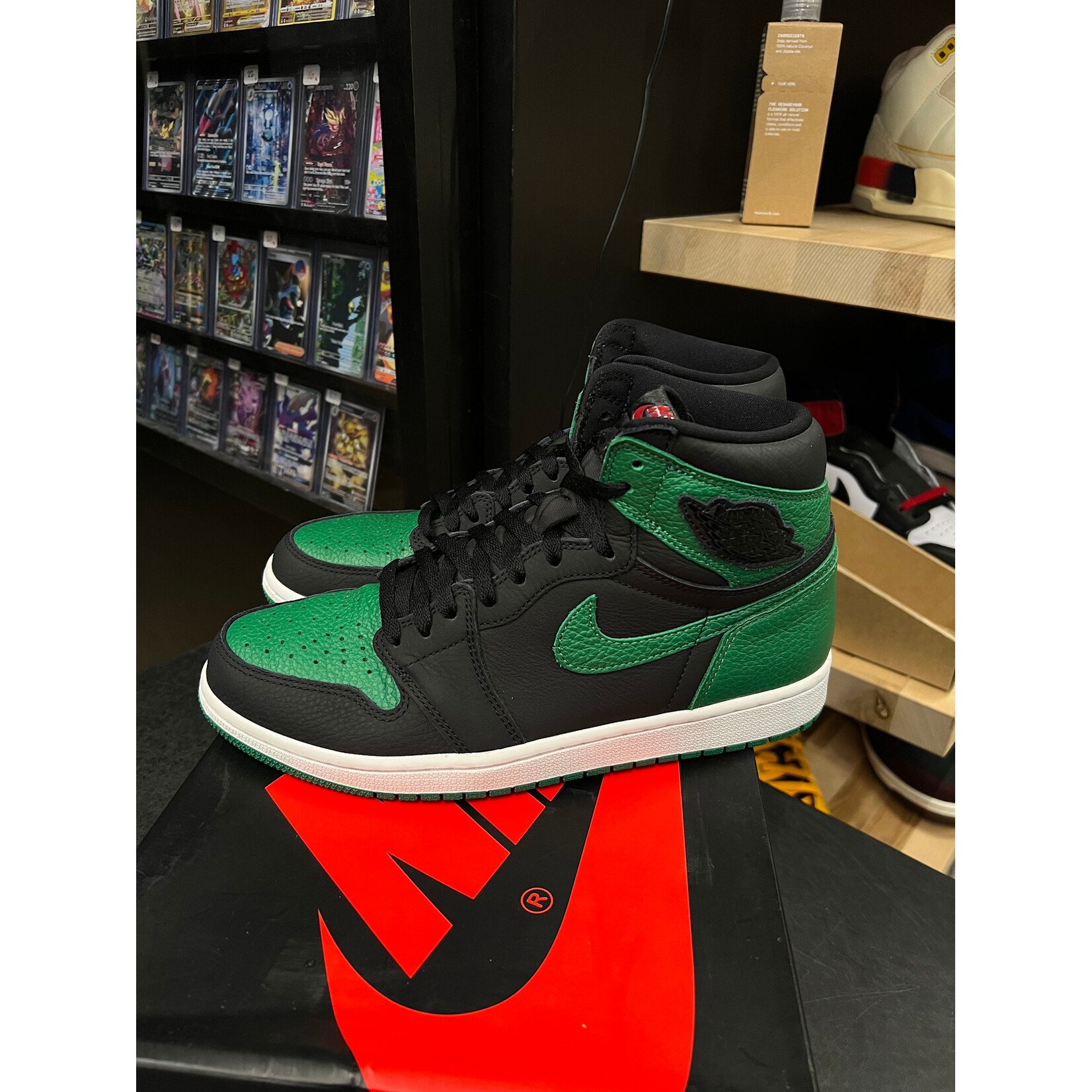 Jordan Jordan 1 Retro High Pine Green Black Size 10, PREOWNED