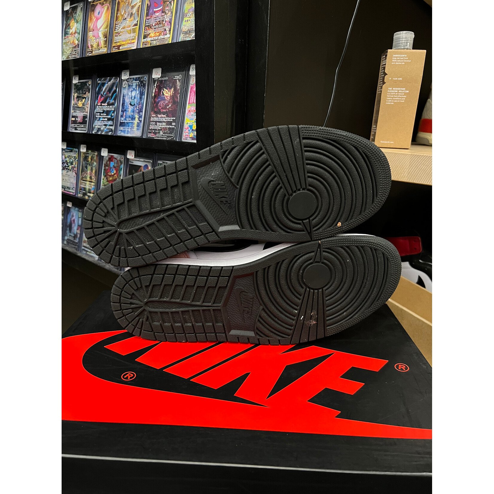 Jordan Jordan 1 Low OG Bleached Coral Size 10, PREOWNED