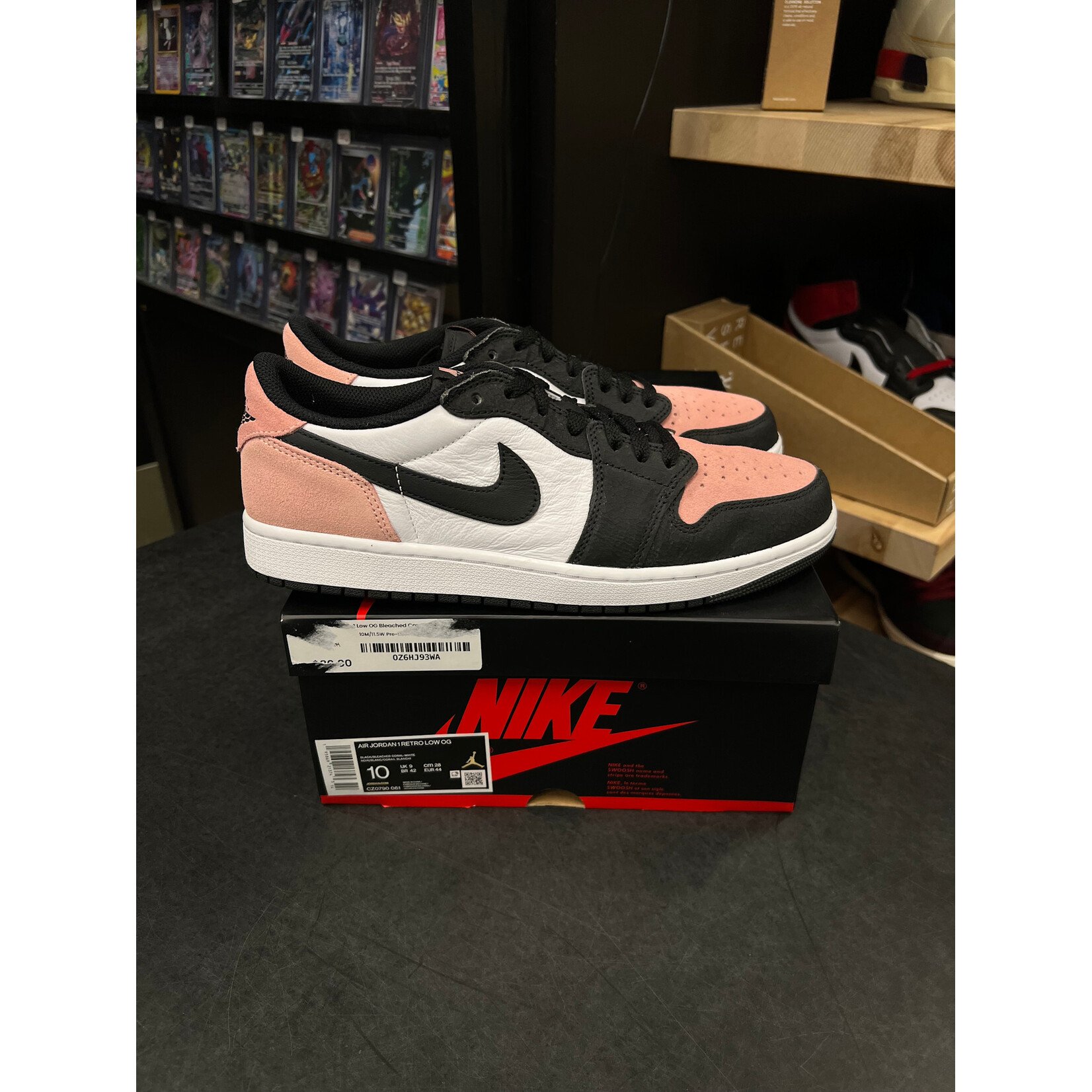 Jordan Jordan 1 Low OG Bleached Coral Size 10, PREOWNED
