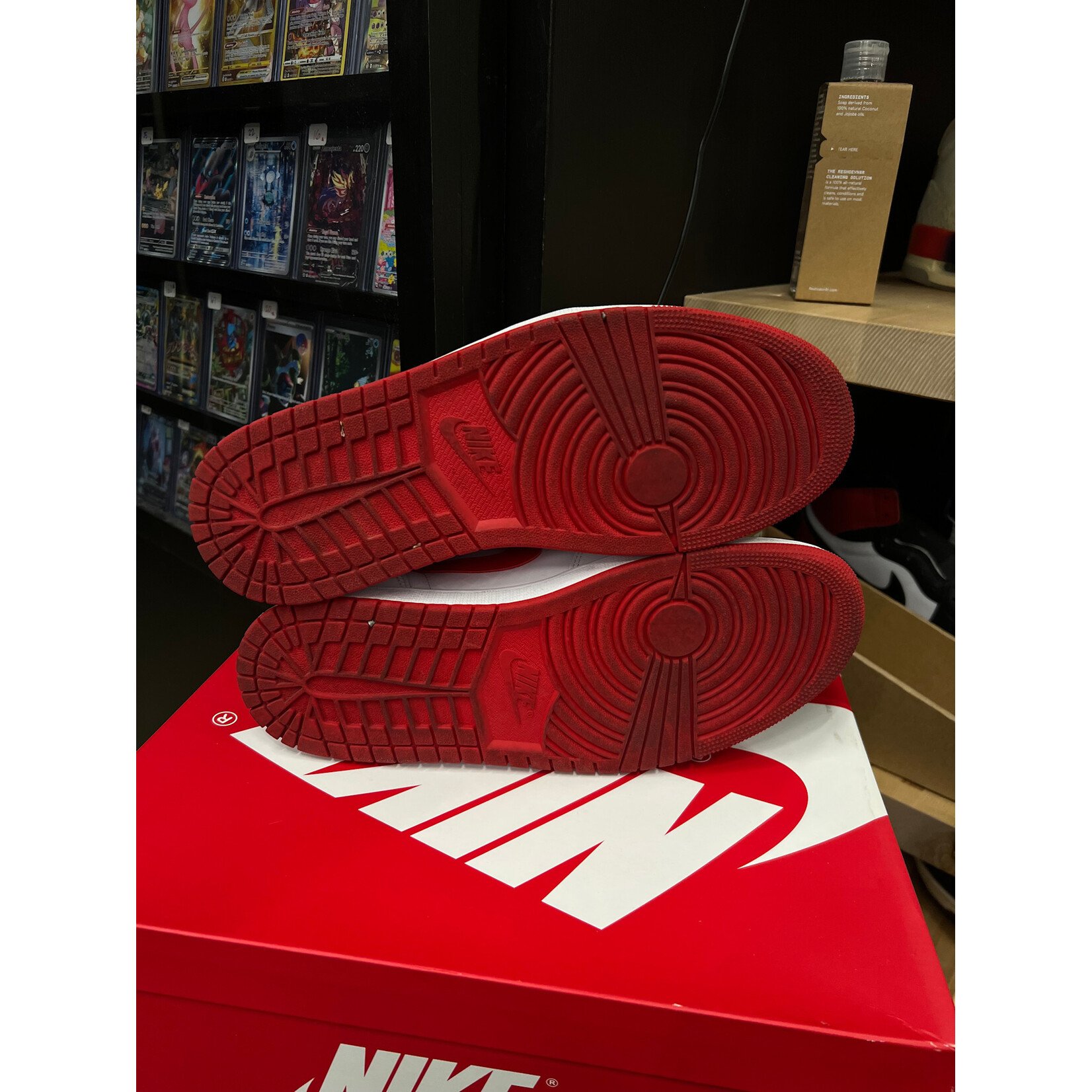 Jordan Jordan 1 Retro Low OG University Red Size 10, PREOWNED